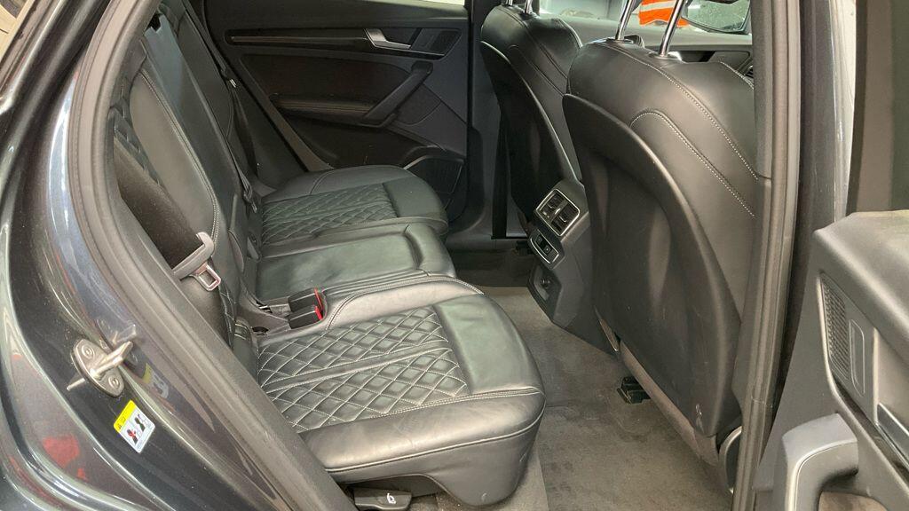 Audi SQ5 - Image 9