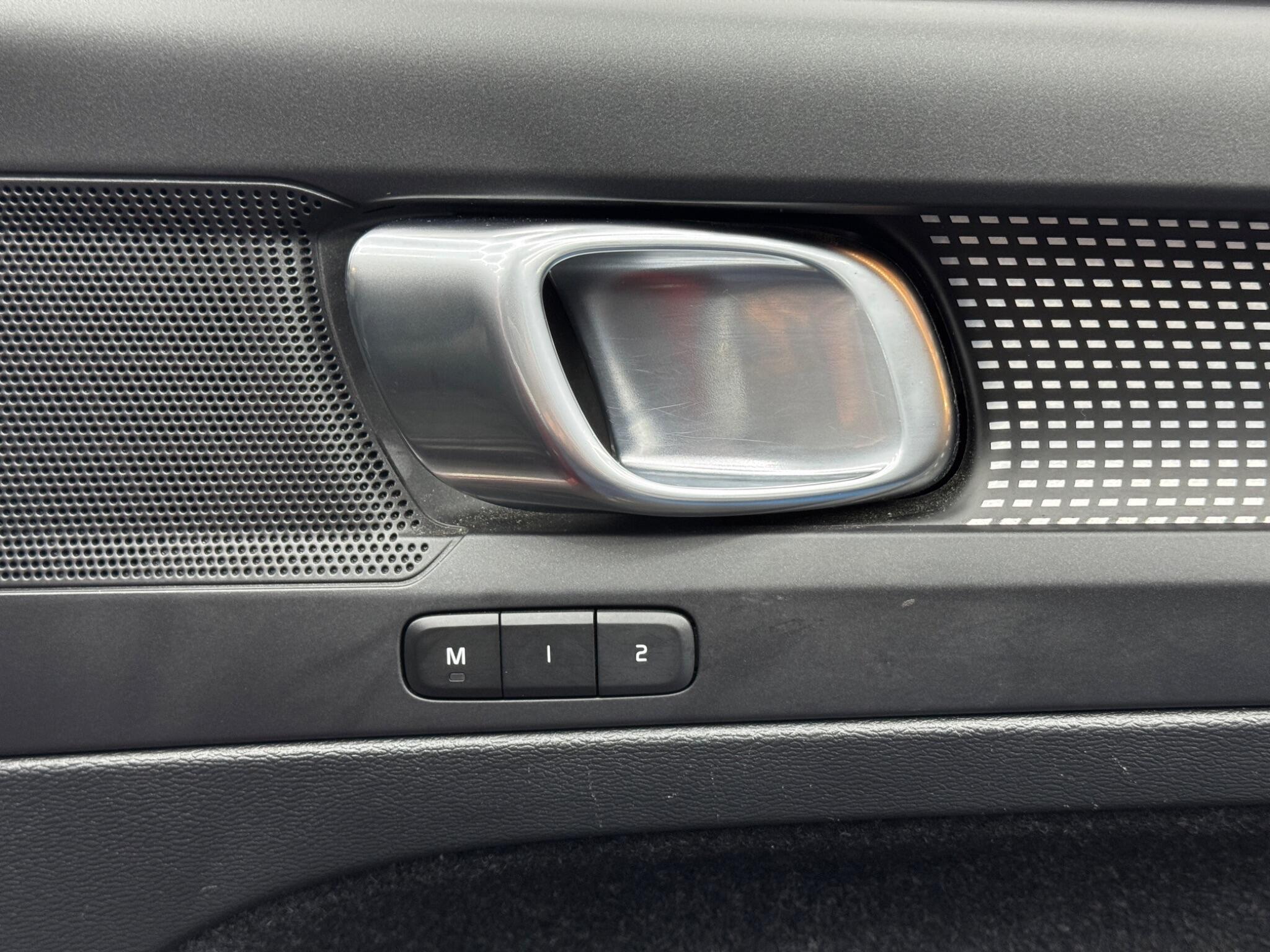 Volvo XC40 - Image 41