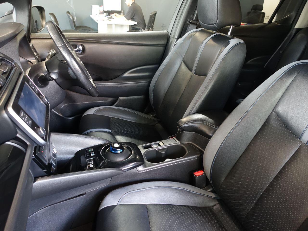Nissan Leaf - Image 12