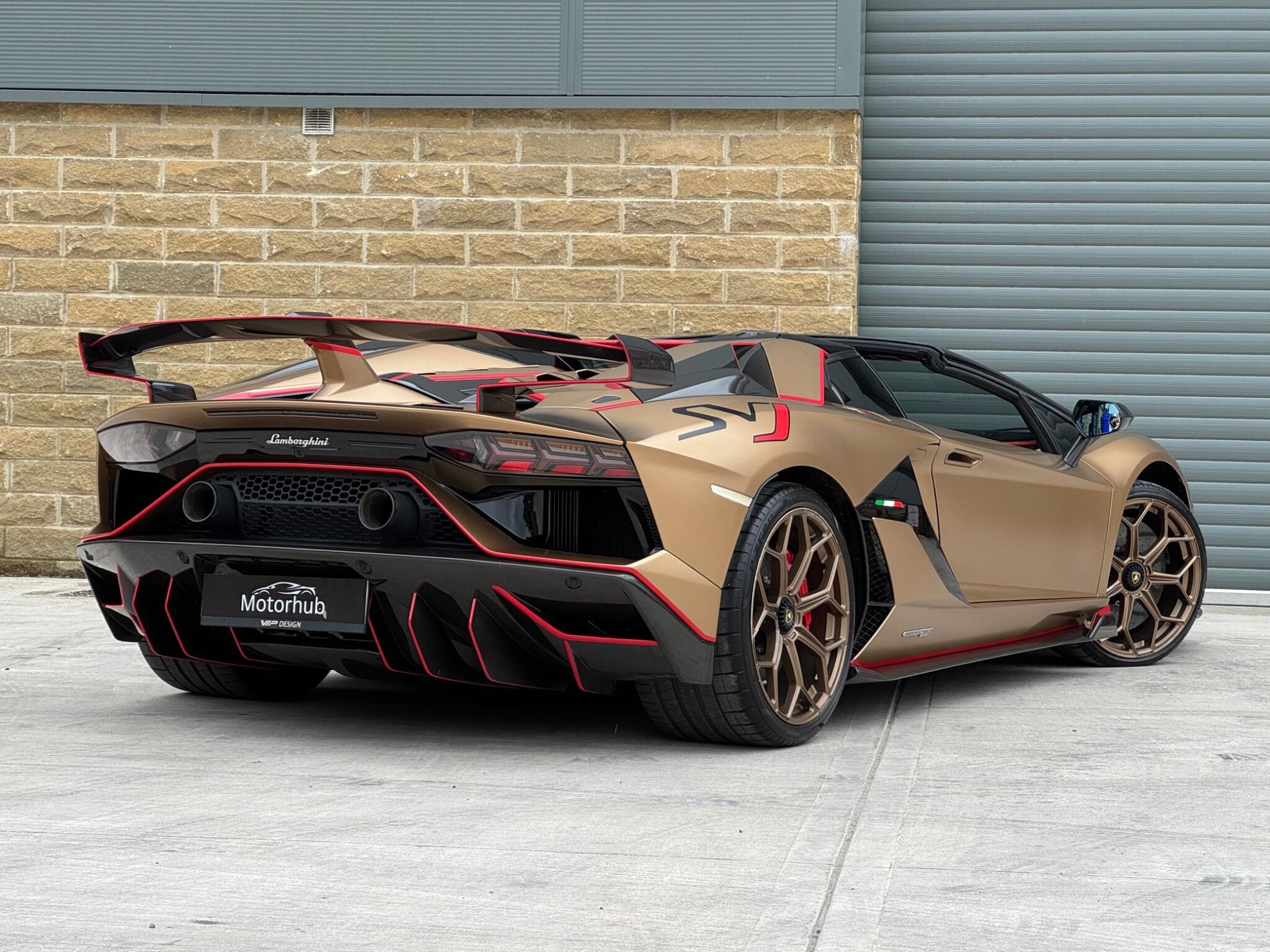 Lamborghini Aventador - Image 15