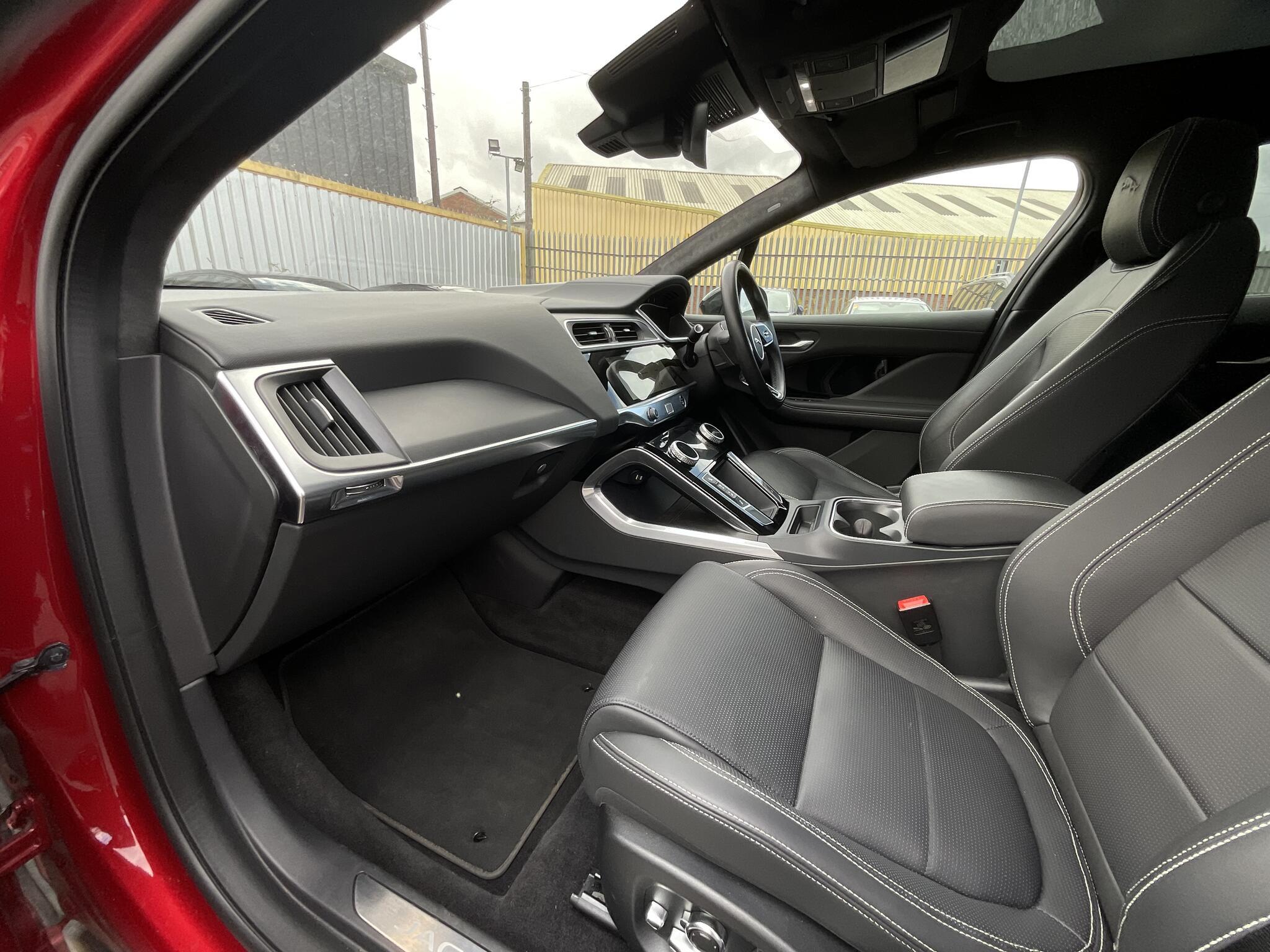 Jaguar I-Pace - Image 17