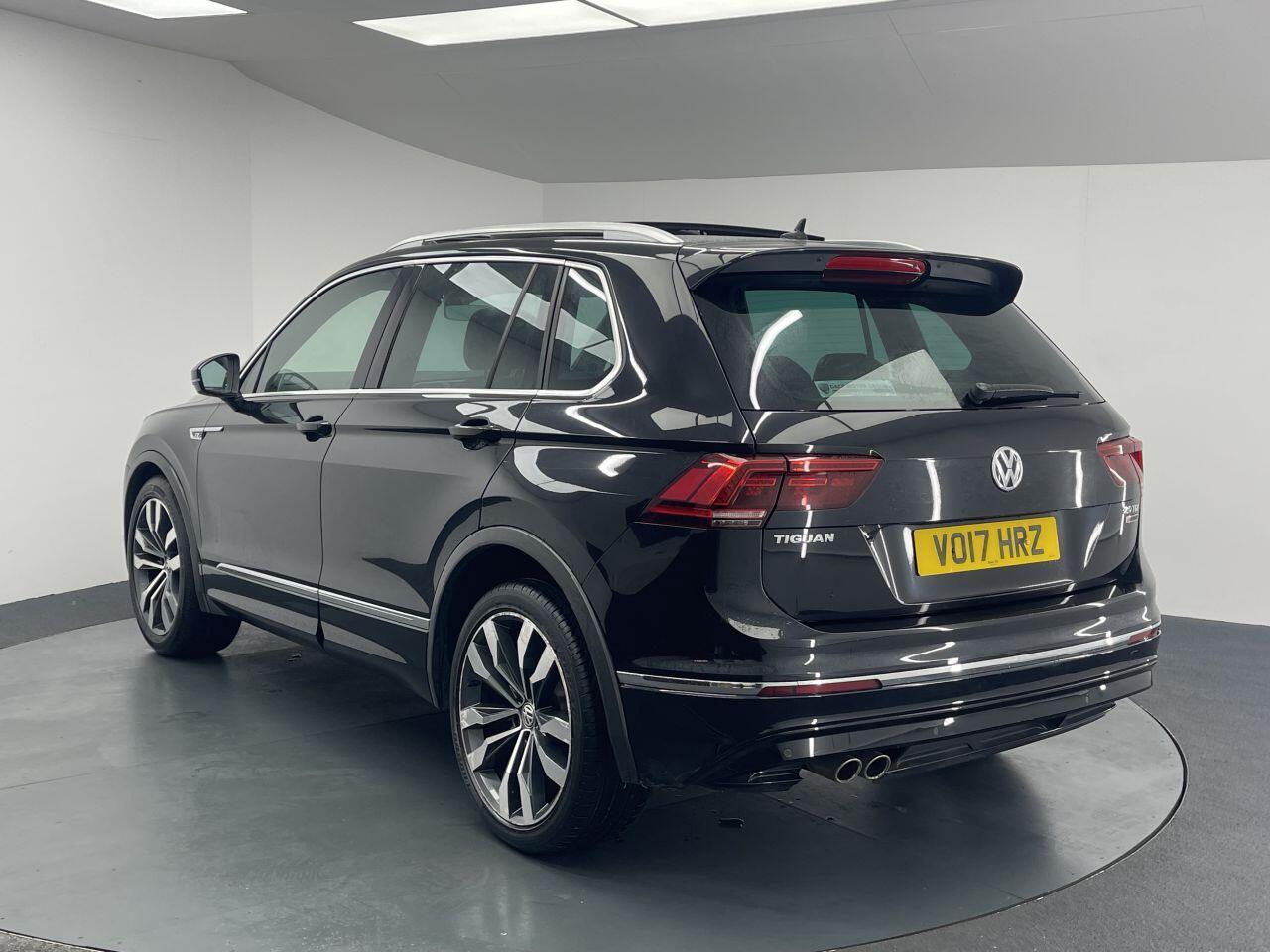 Volkswagen Tiguan - Image 8