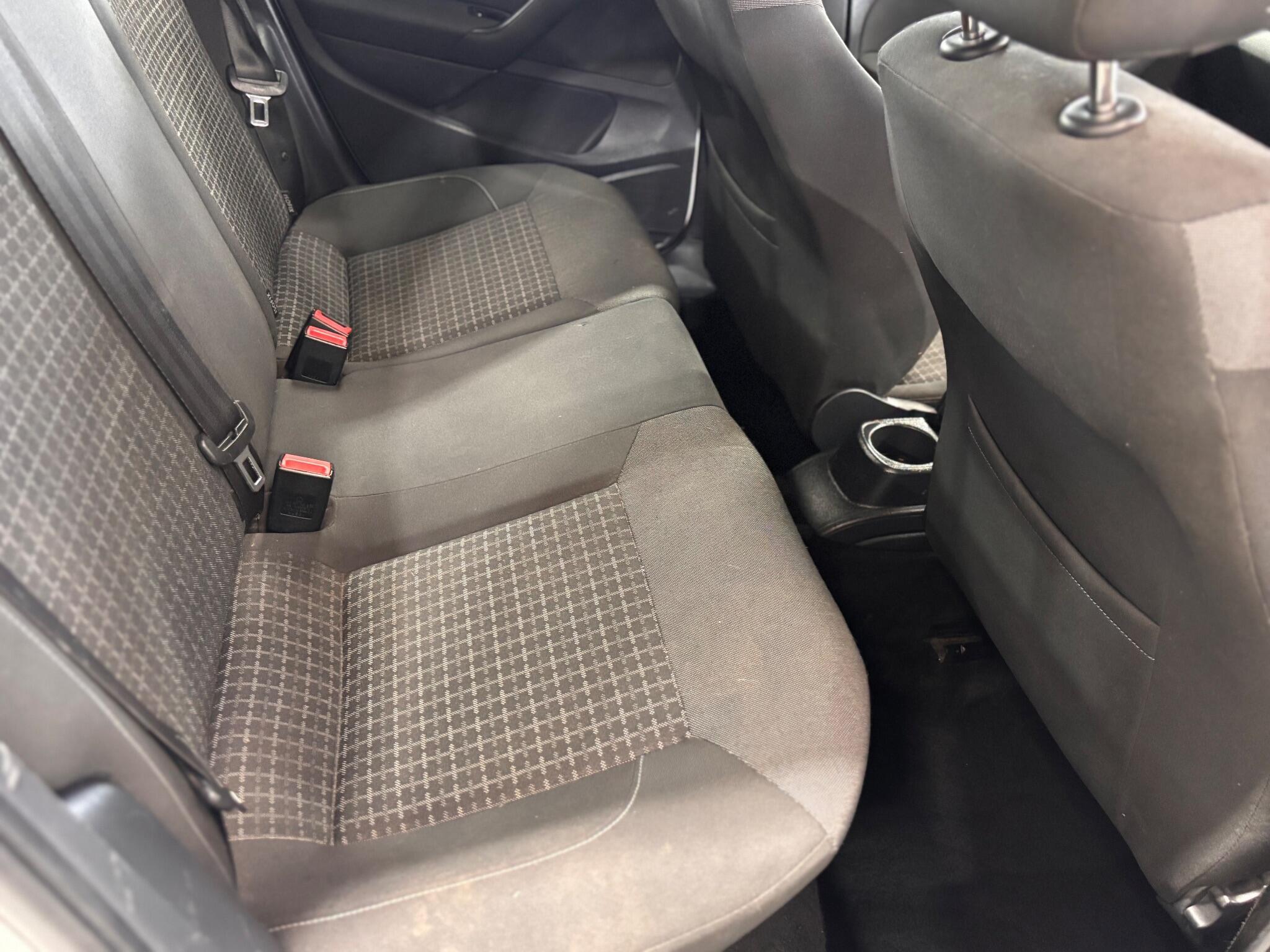 Volkswagen Polo - Image 22