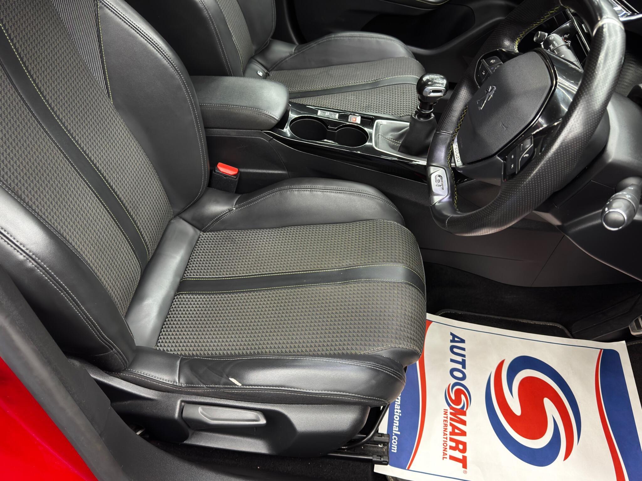 Peugeot 2008 - Image 13