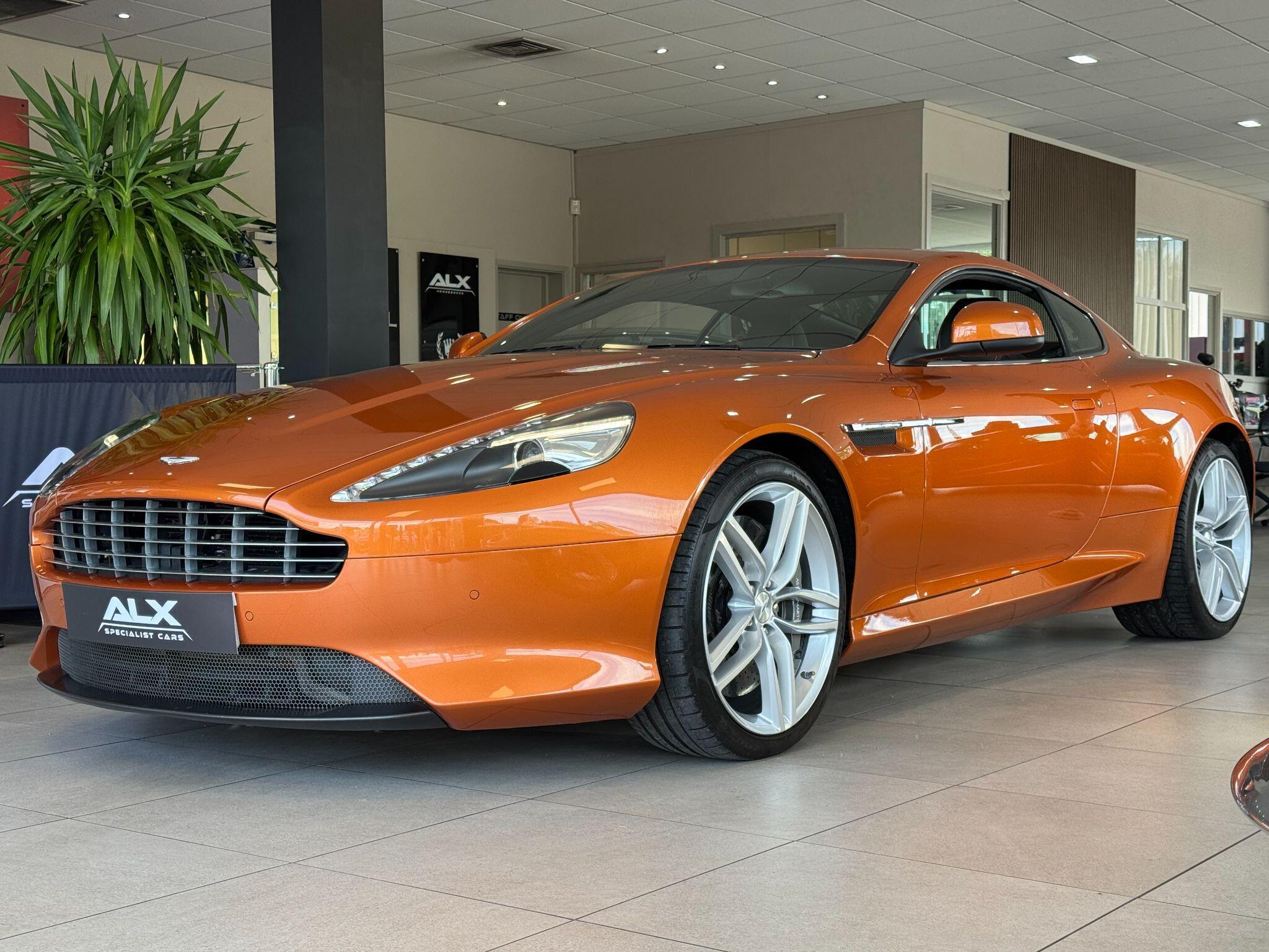 Aston Martin Virage - Image 11