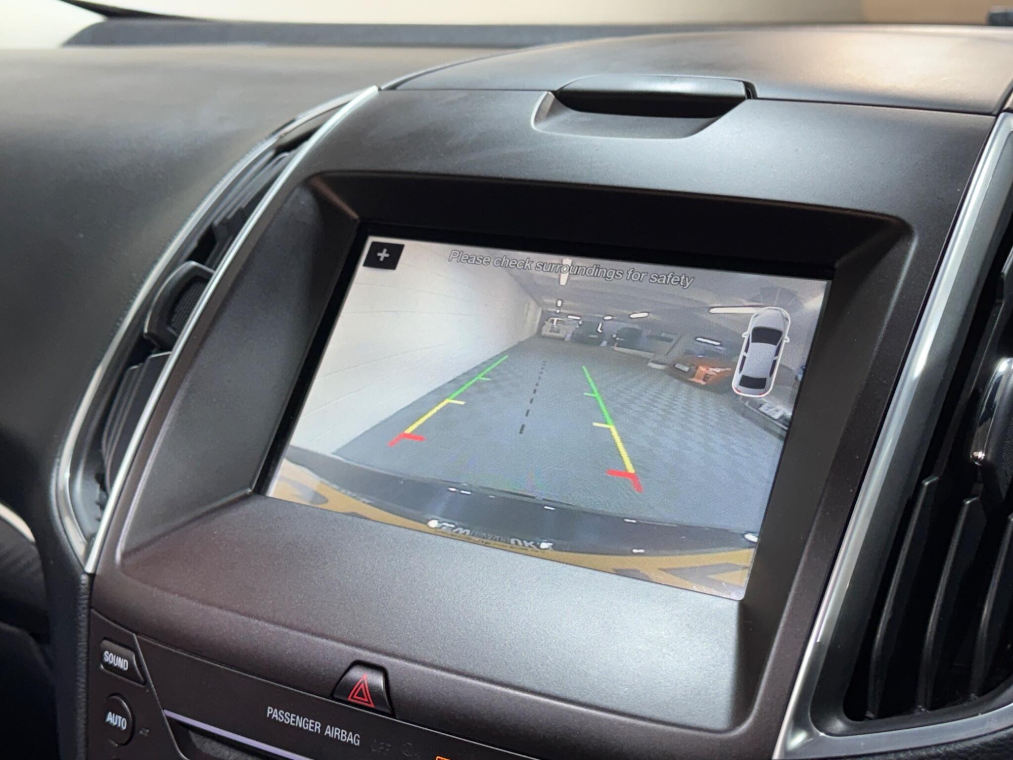 Ford Edge - Image 15