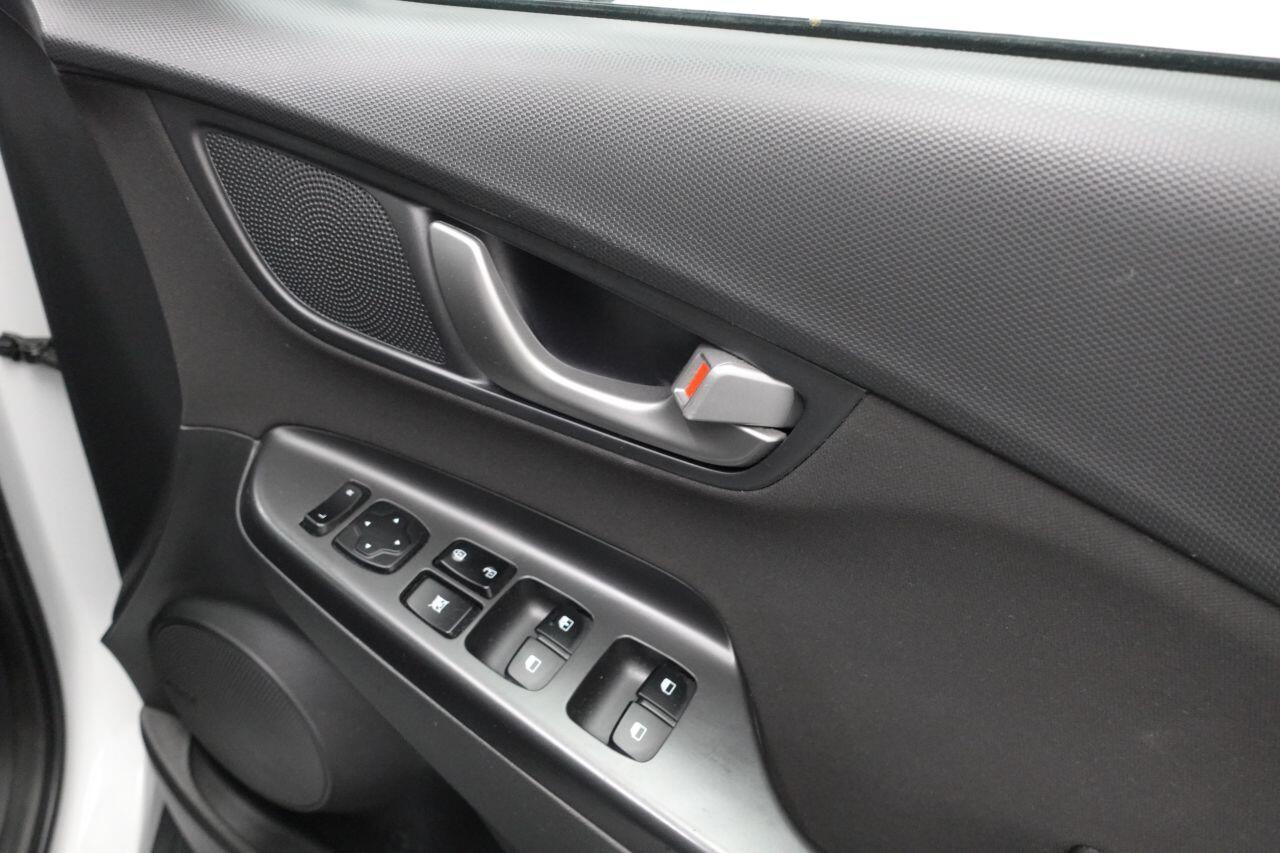 Hyundai Kona - Image 19
