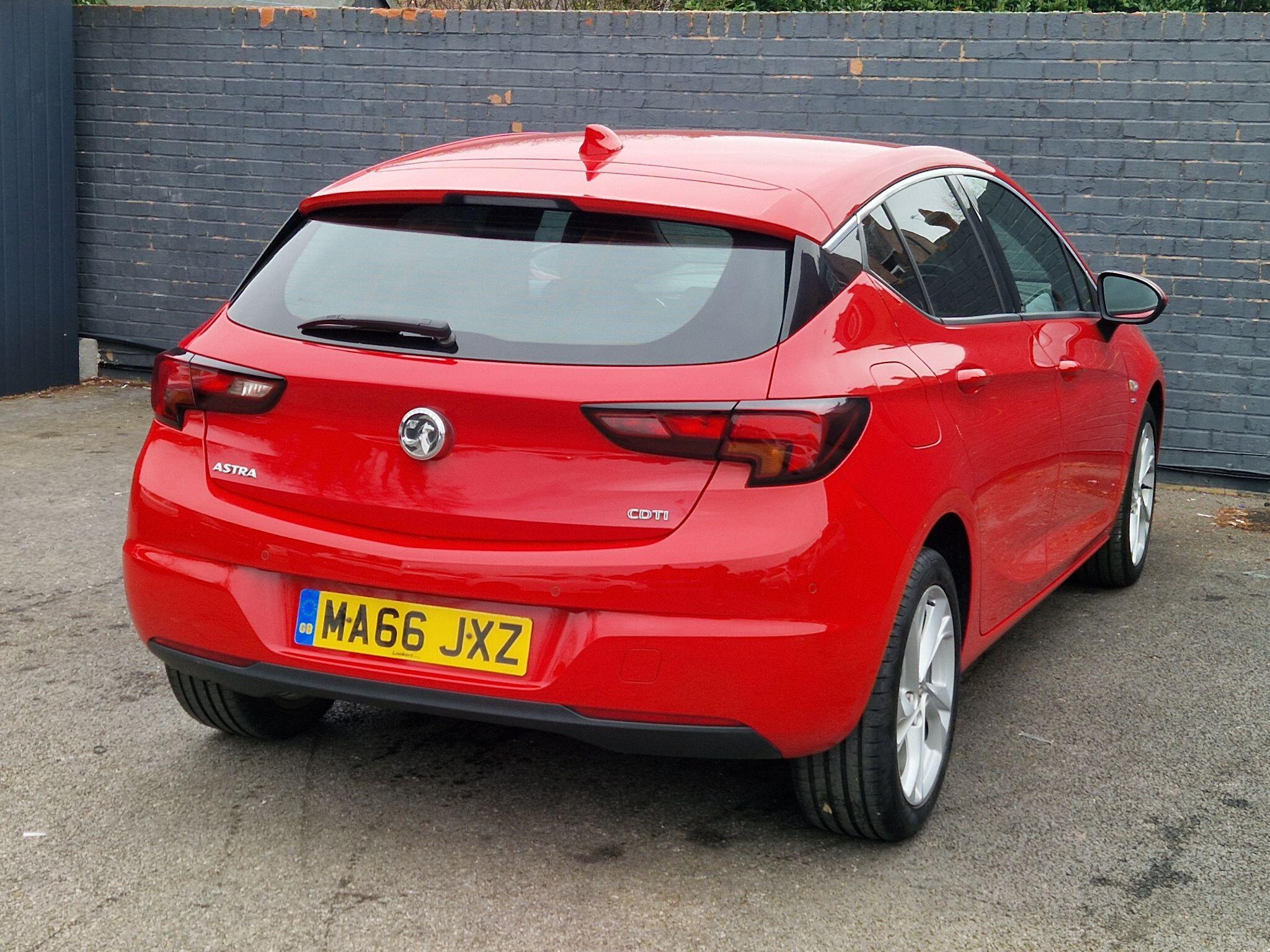 Vauxhall Astra - Image 10