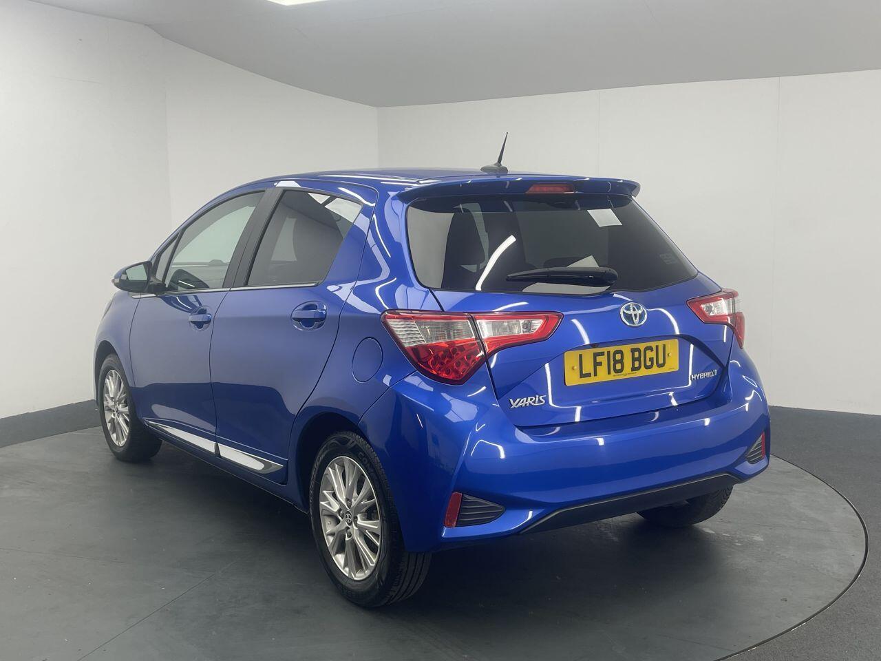Toyota Yaris - Image 9