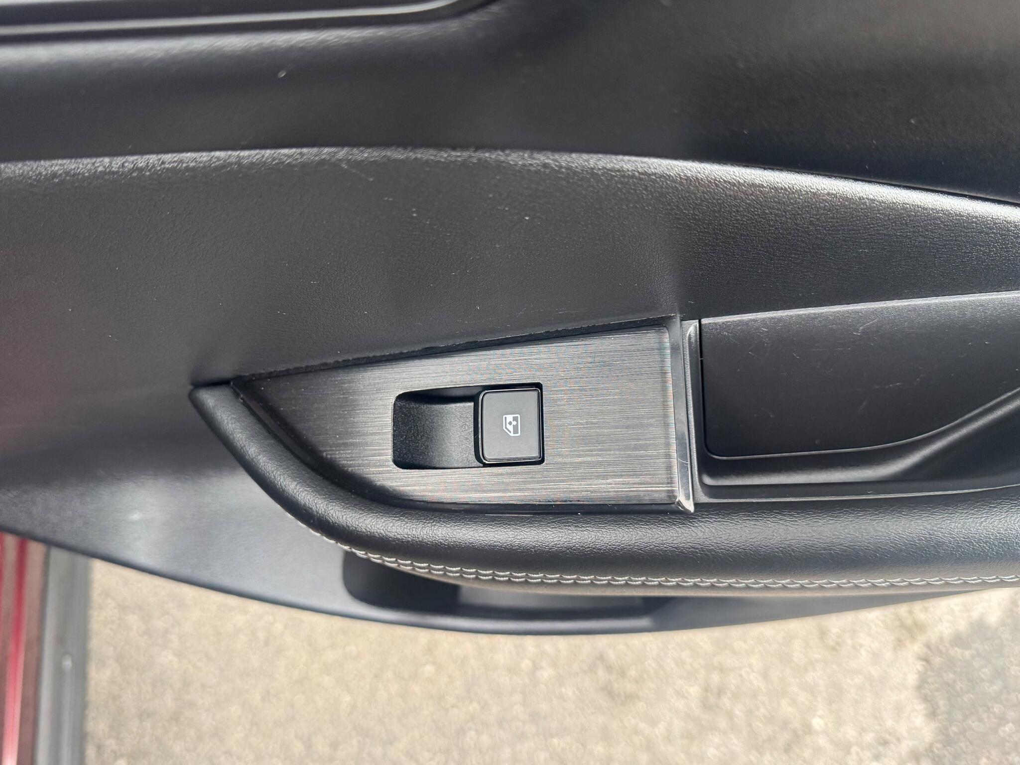 Nissan Qashqai - Image 8