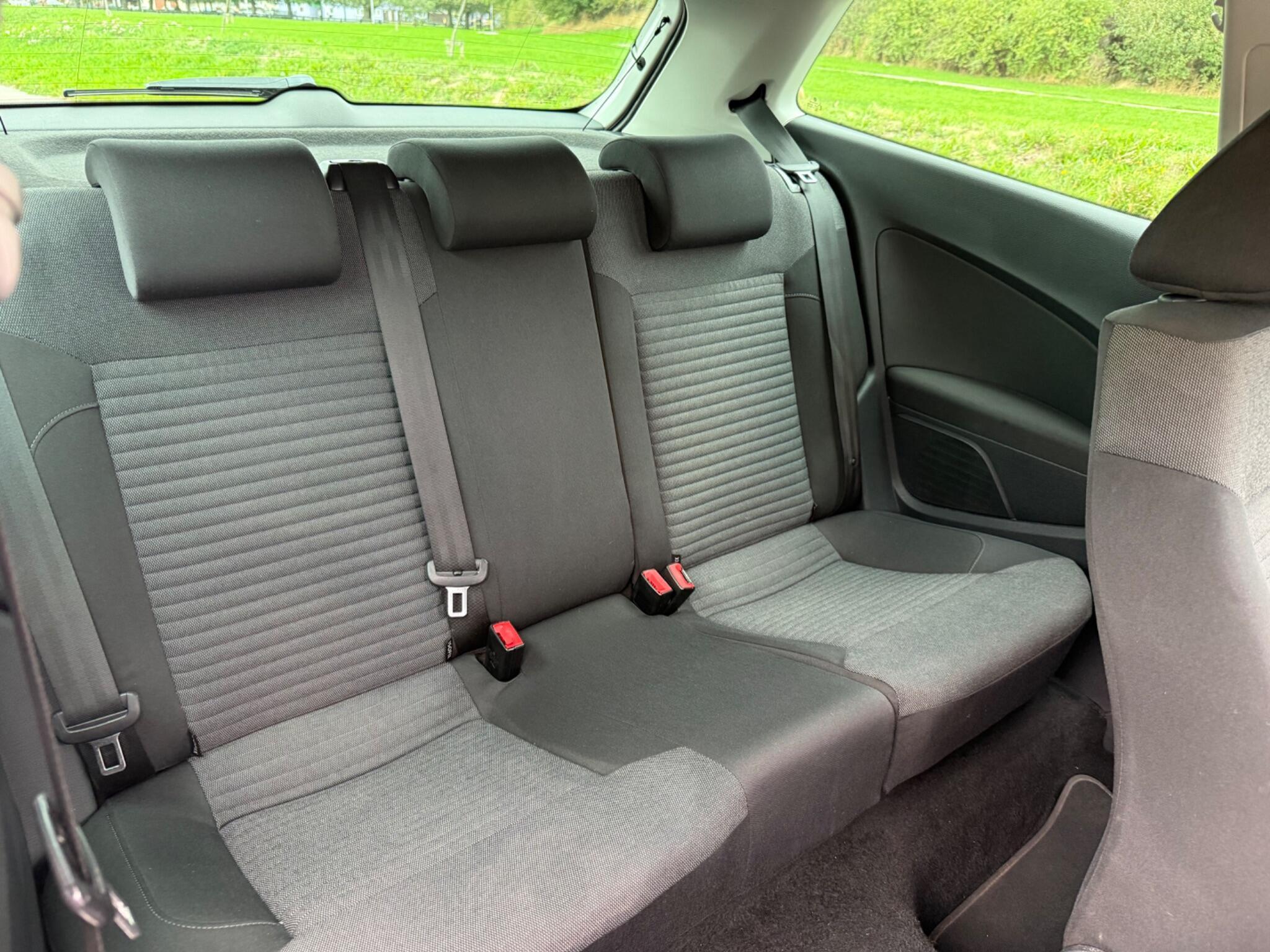 Volkswagen Polo - Image 13