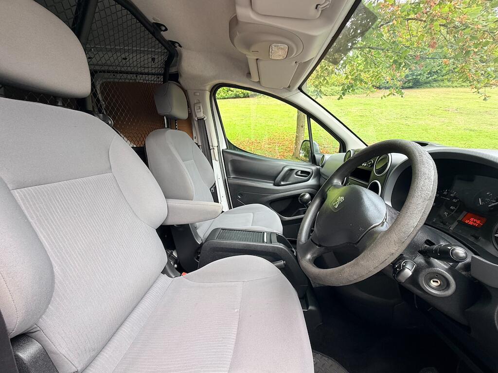Peugeot Partner - Image 12
