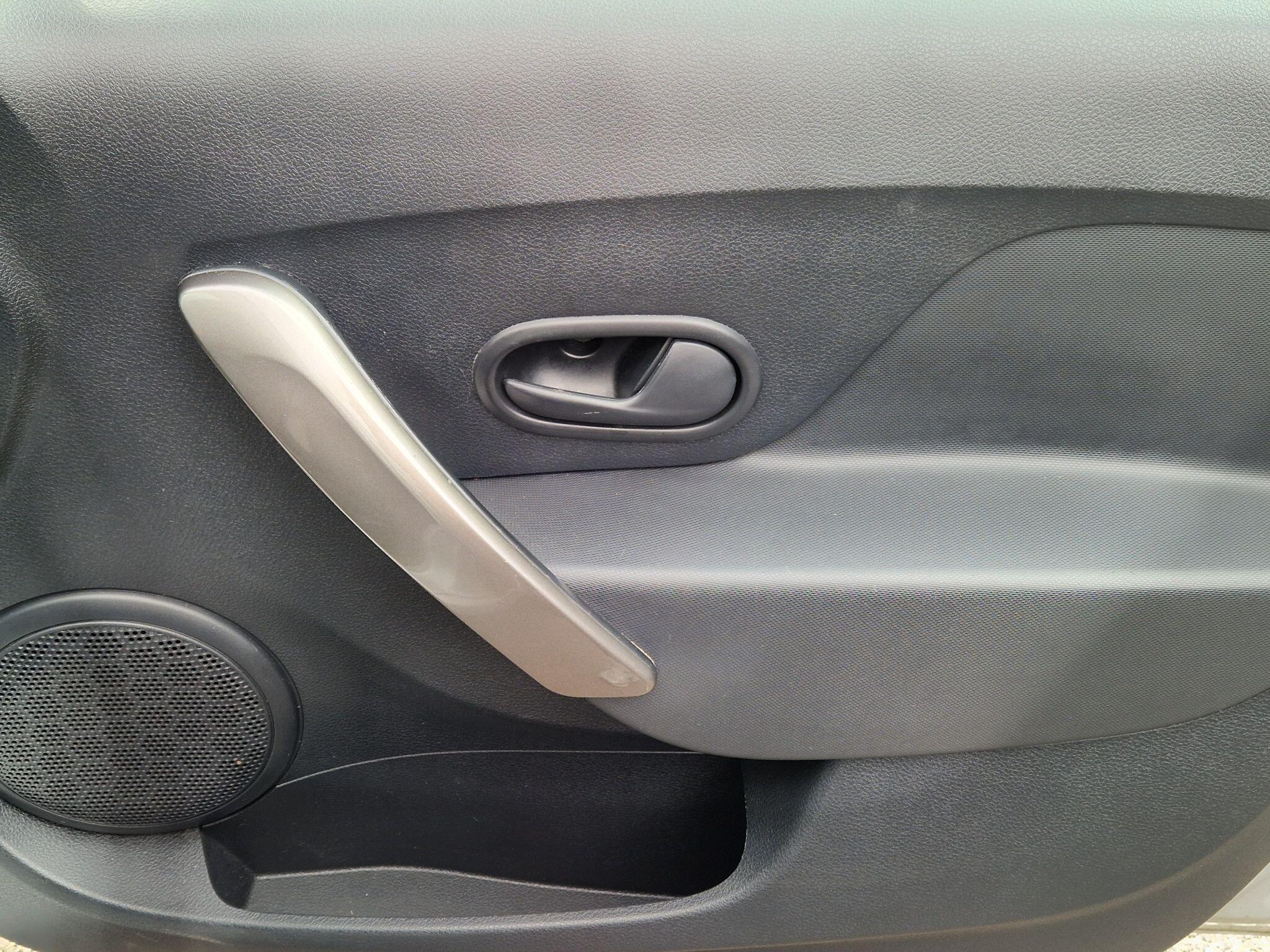 Dacia Sandero Stepway - Image 31