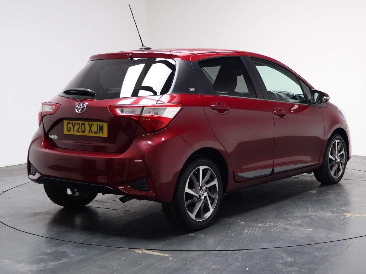 Toyota Yaris - Image 12