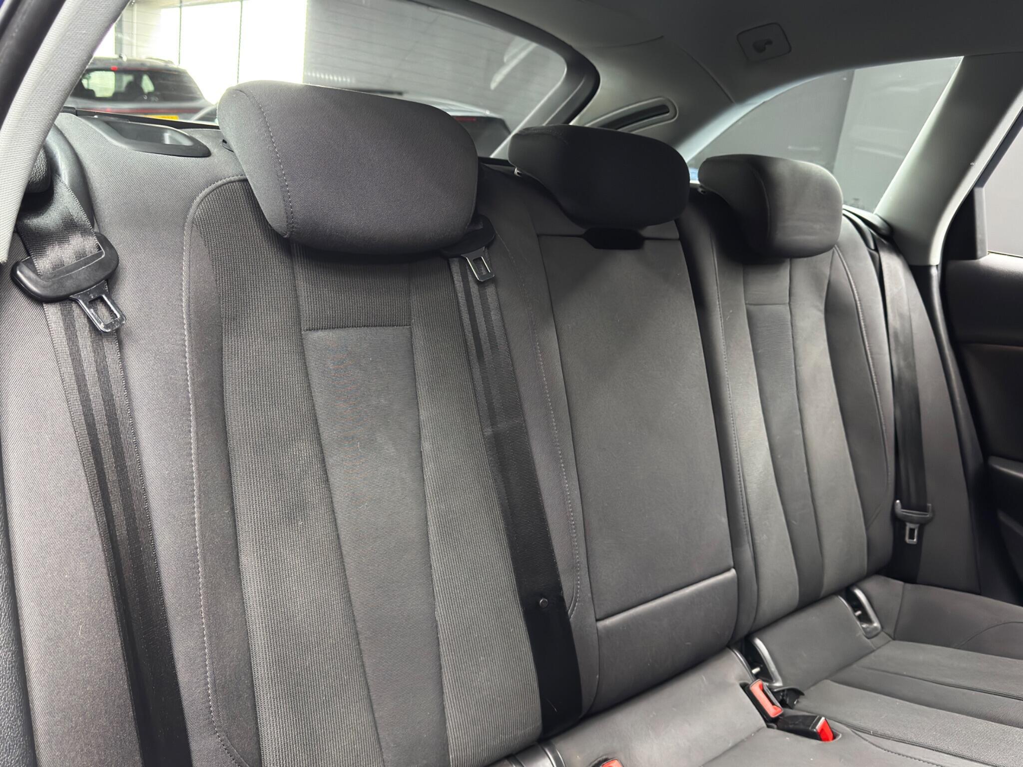 Audi A4 Avant - Image 14