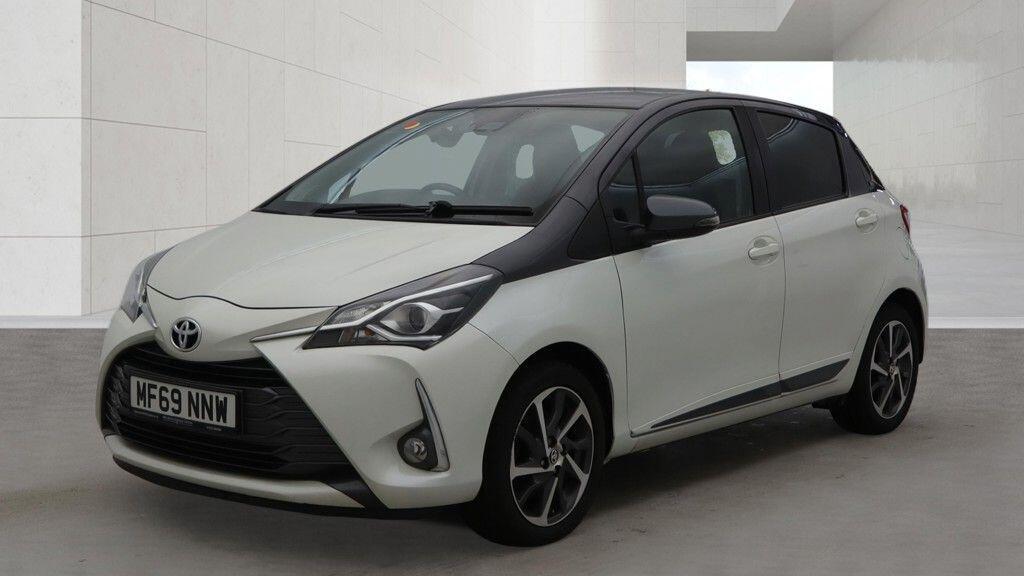 Toyota Yaris - Image 2