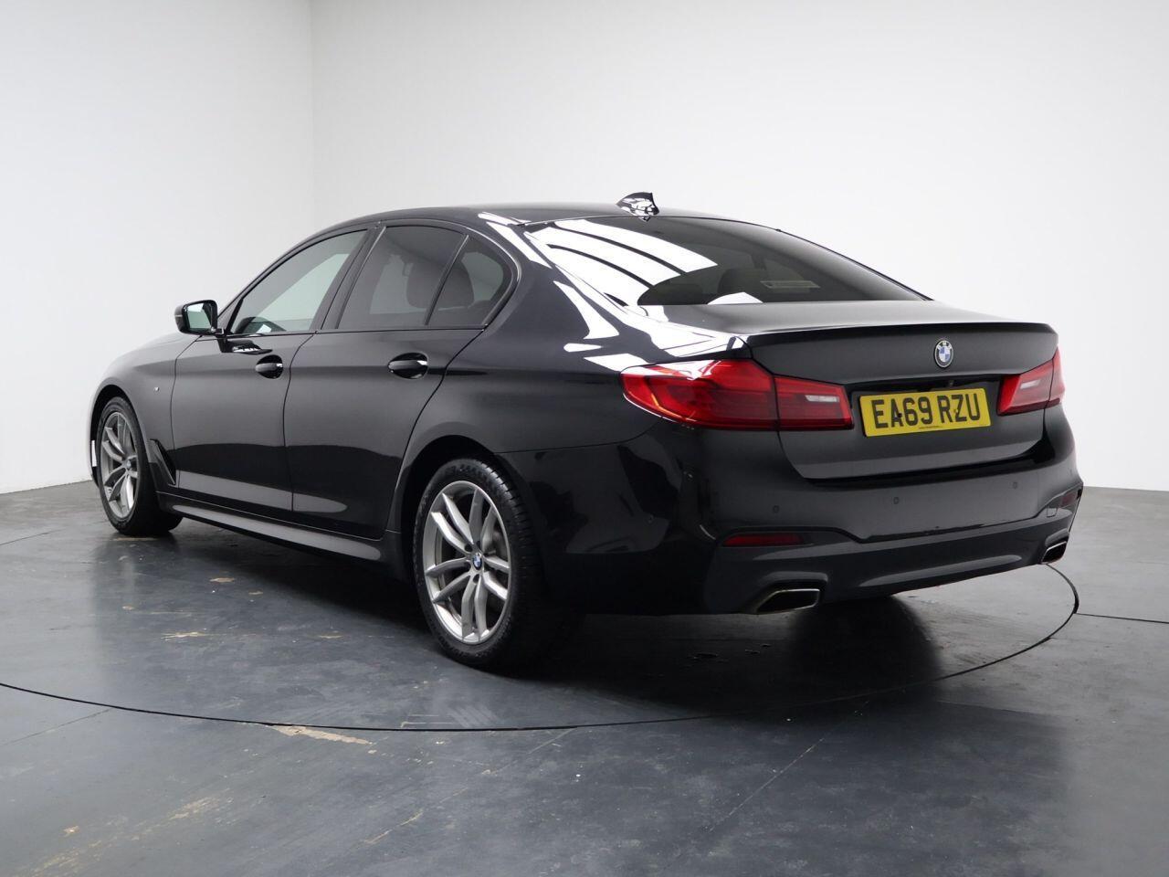 BMW 5 Series - Image 7