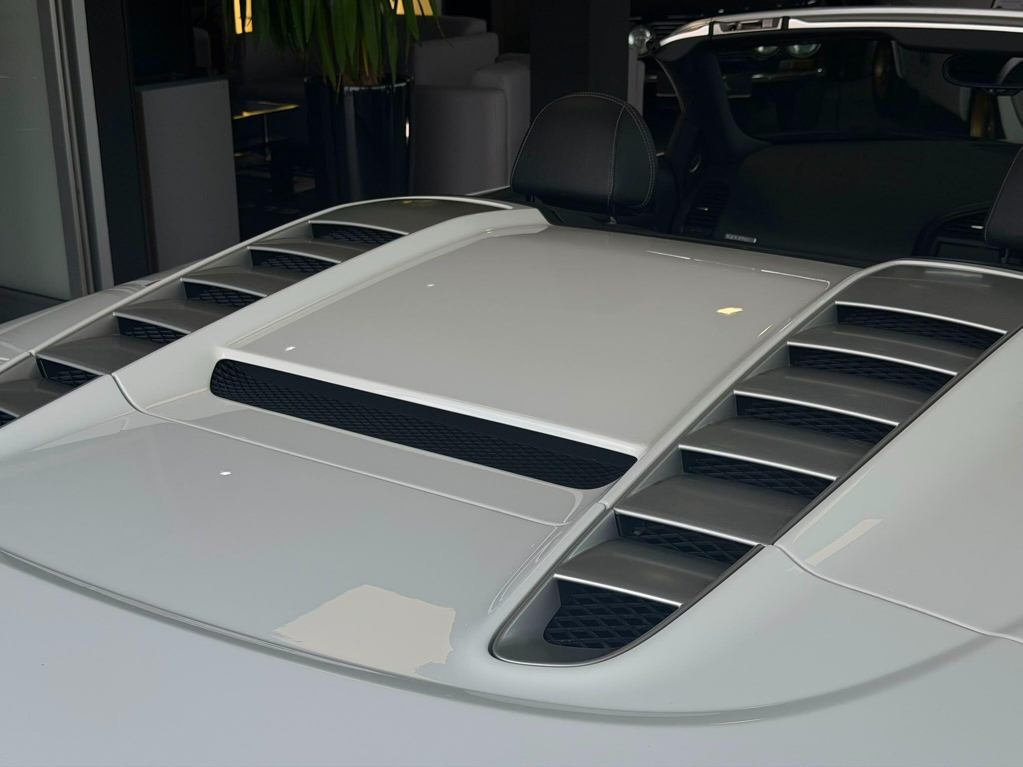 Audi R8 - Image 15