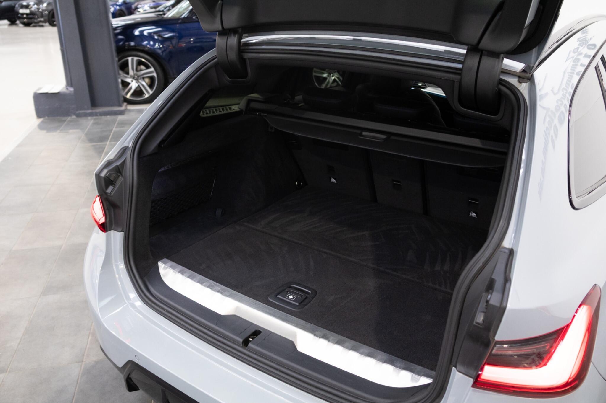 BMW 3 Series - Image 13