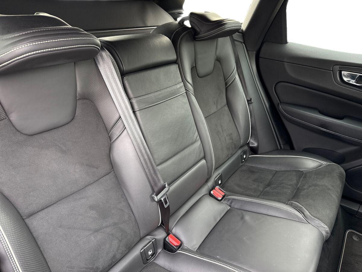 Volvo XC60 - Image 27
