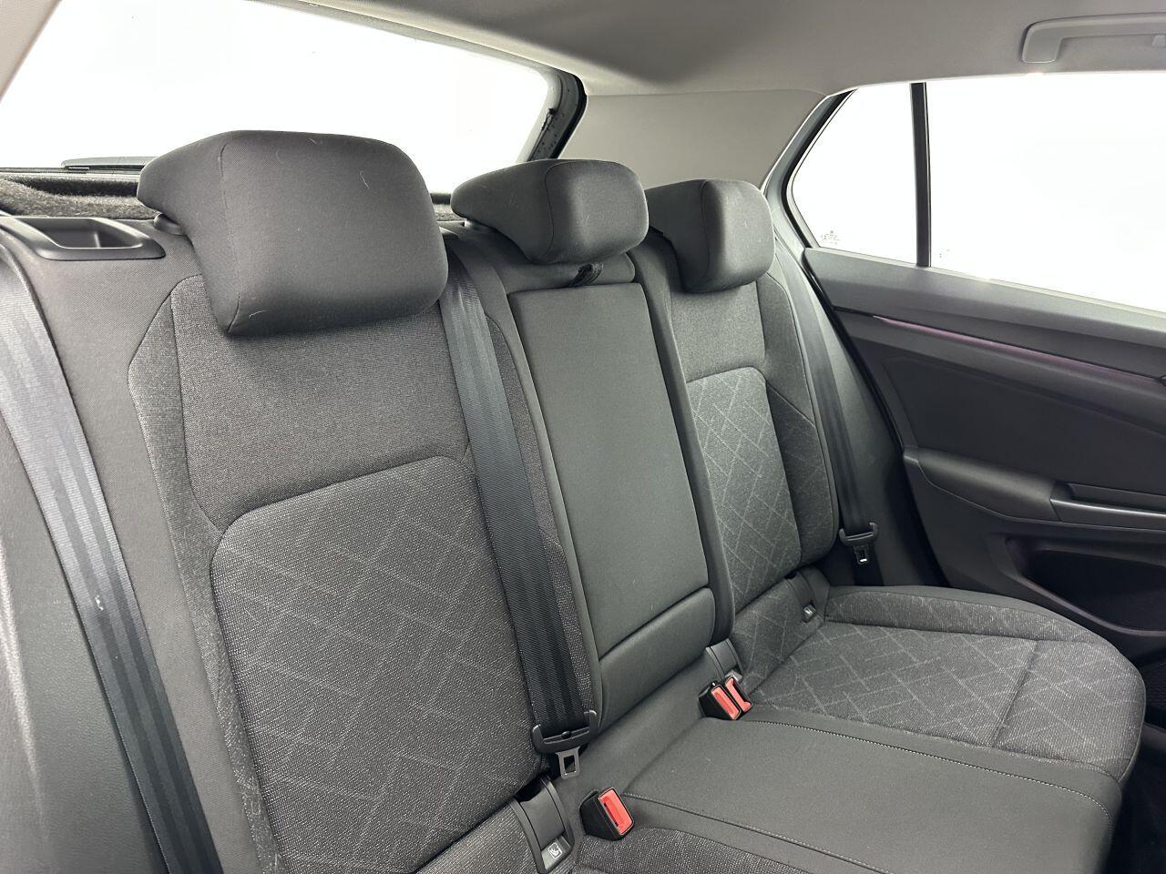 Volkswagen Golf - Image 14
