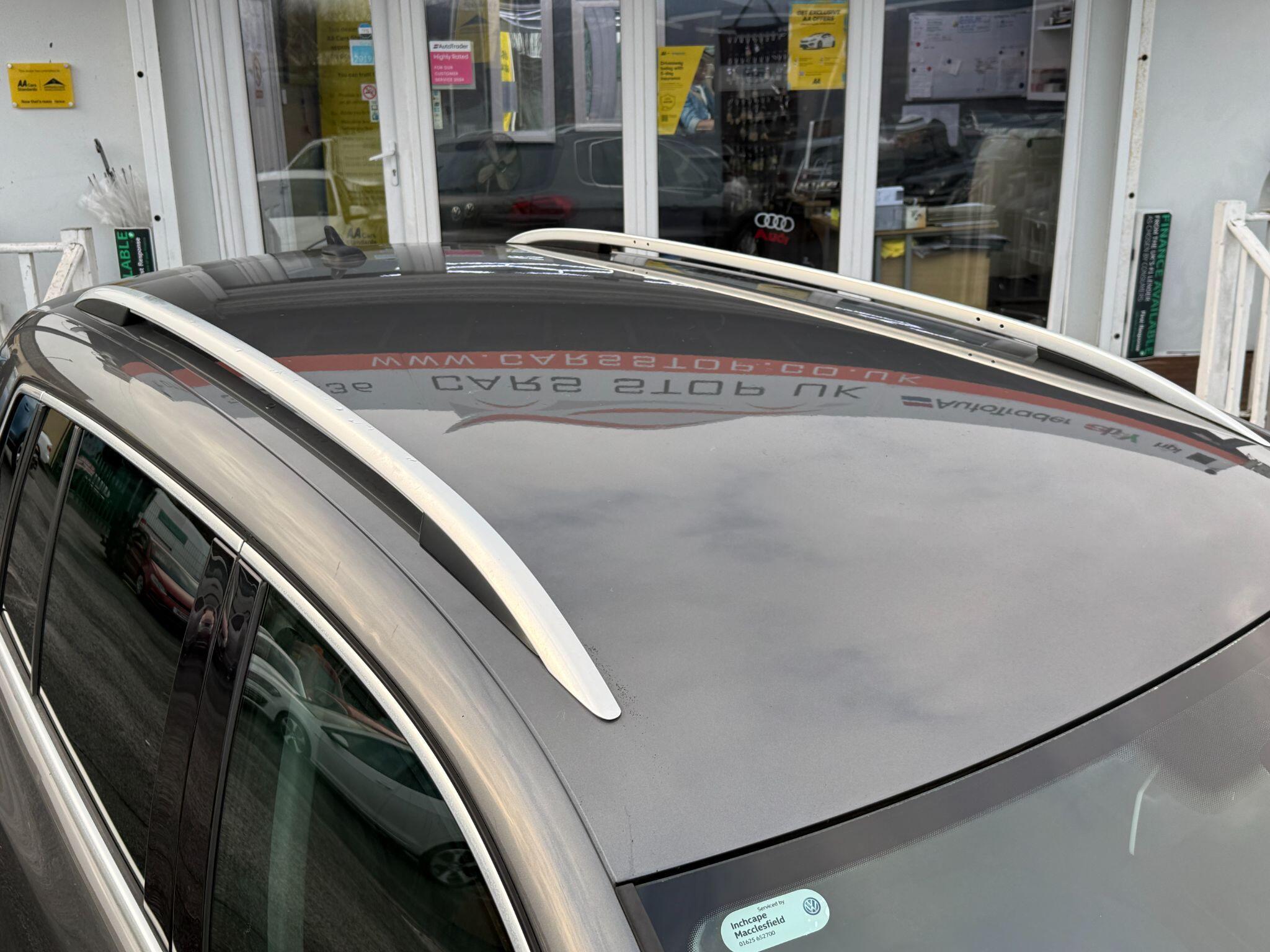 Volkswagen Tiguan - Image 16