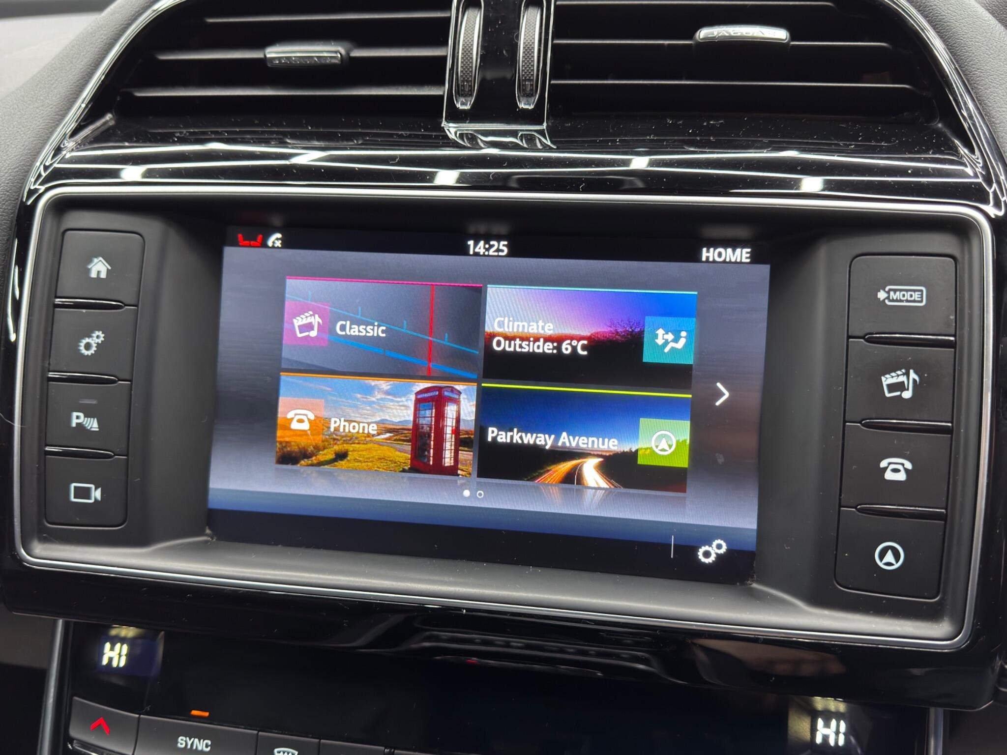 Jaguar XE - Image 29