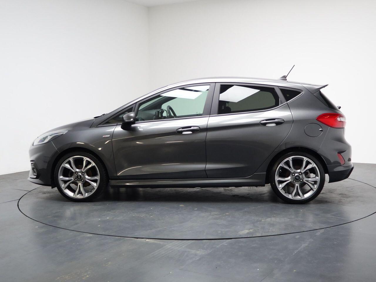 Ford Fiesta - Image 4