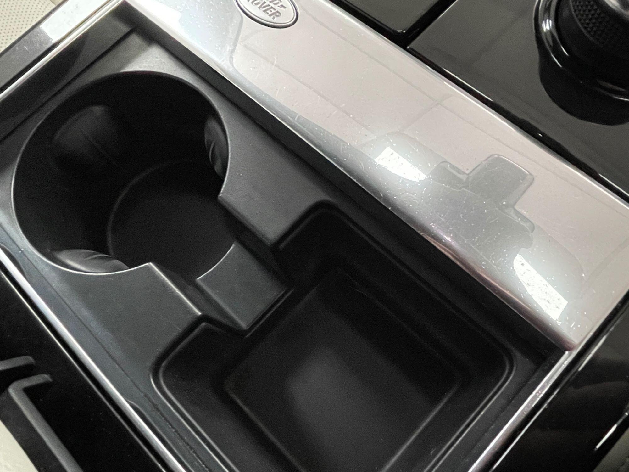 Land Rover Range Rover Velar - Image 51