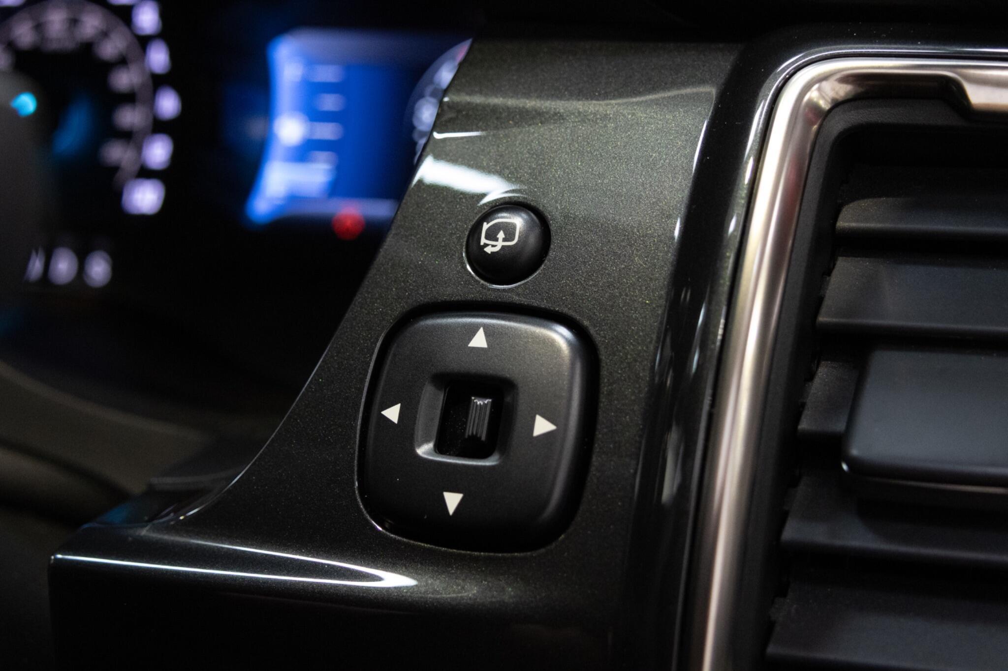 Ford Ranger - Image 28