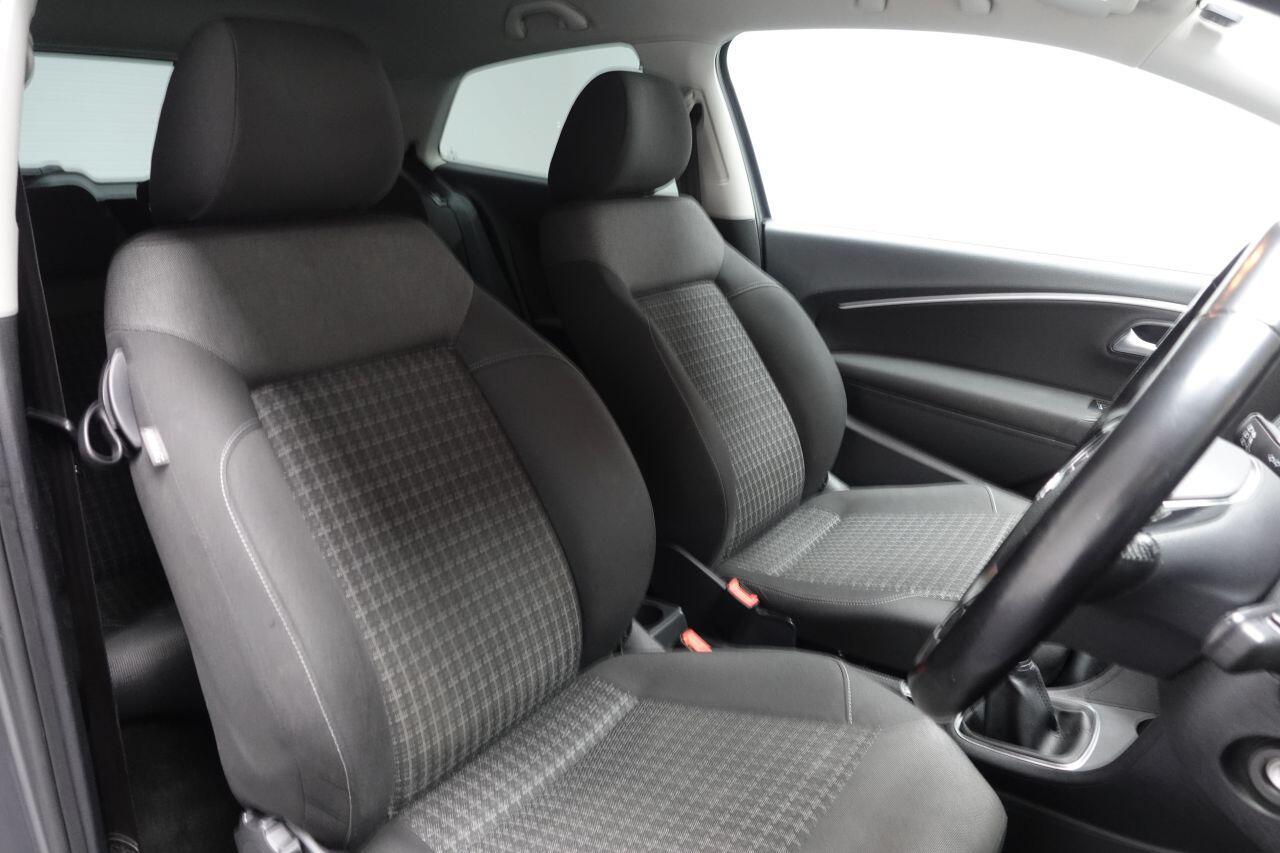 Volkswagen Polo - Image 4