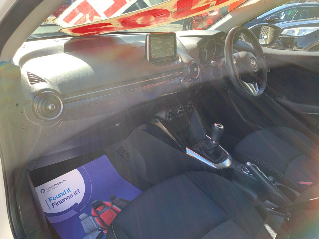 Mazda MAZDA2 - Image 20