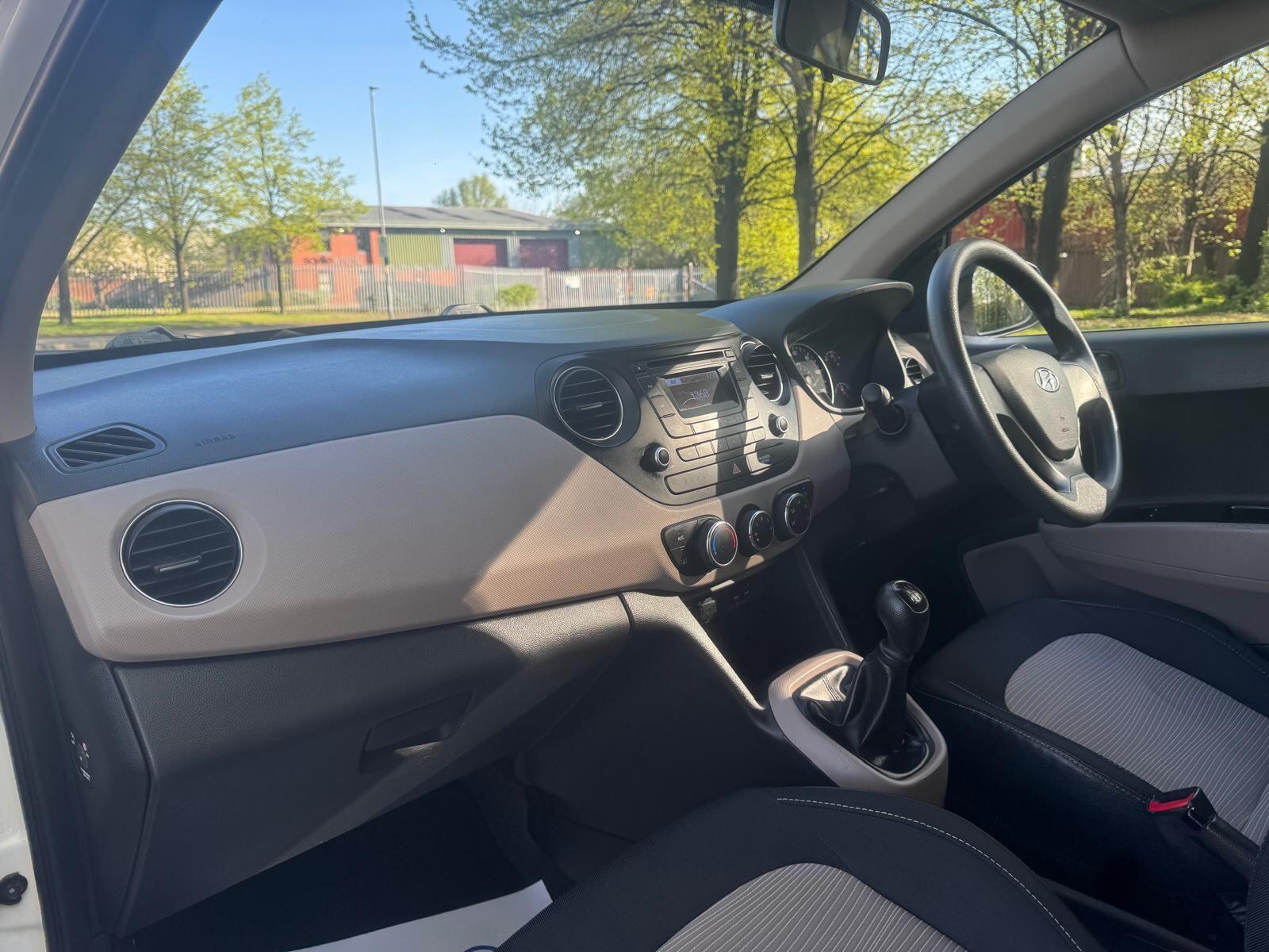 Hyundai i10 - Image 14