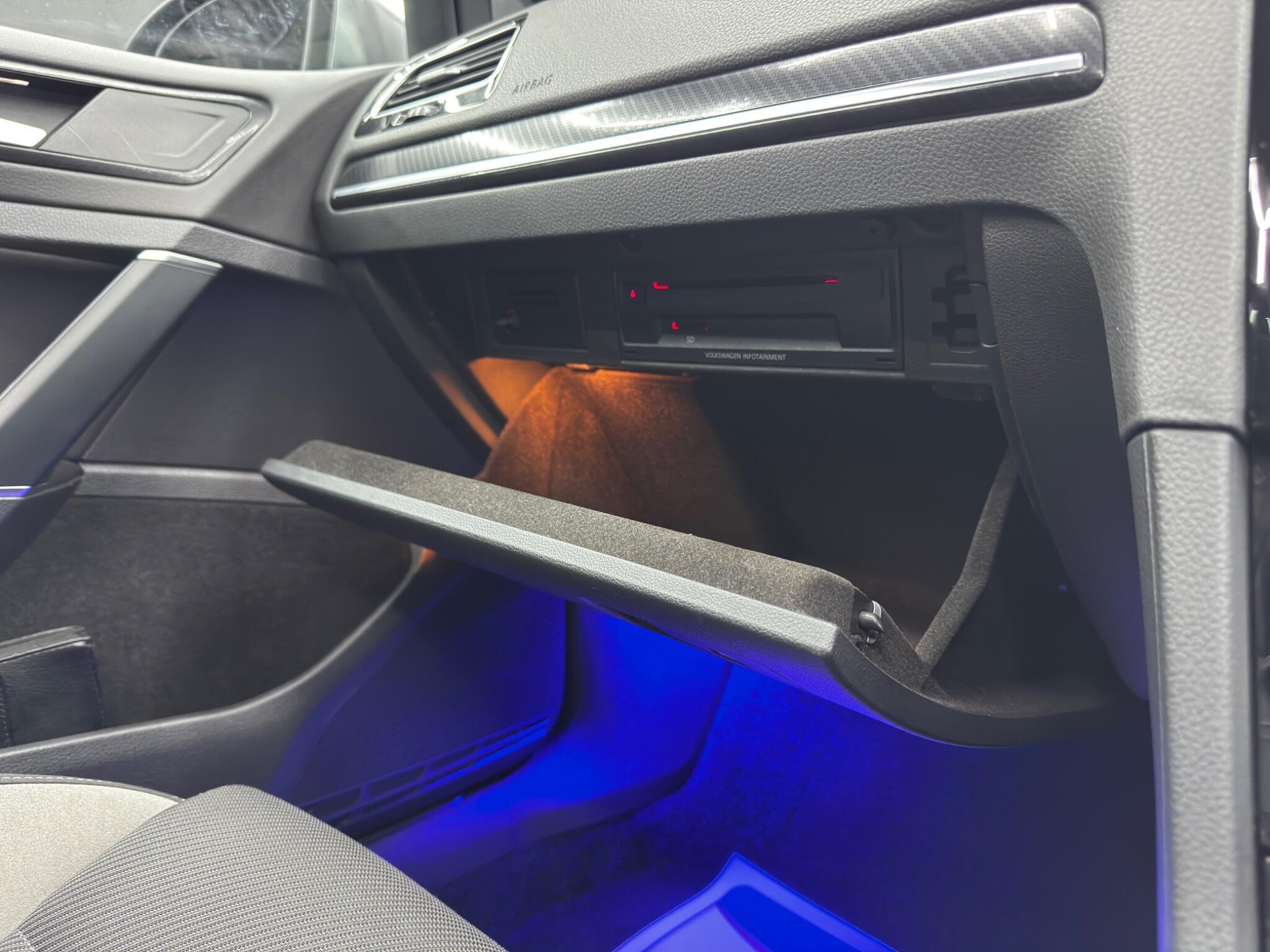 Volkswagen Golf - Image 39