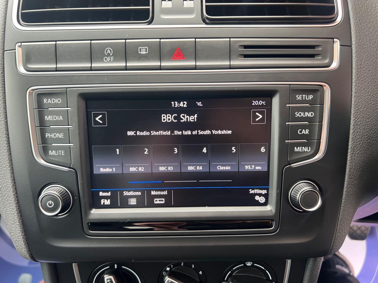 Volkswagen Polo - Image 20