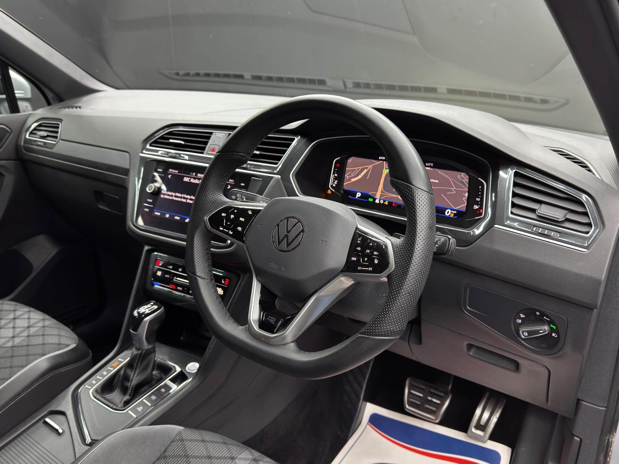 Volkswagen Tiguan - Image 9