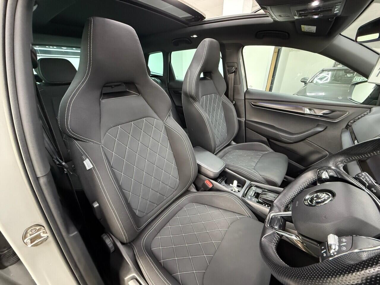 Skoda Karoq - Image 17