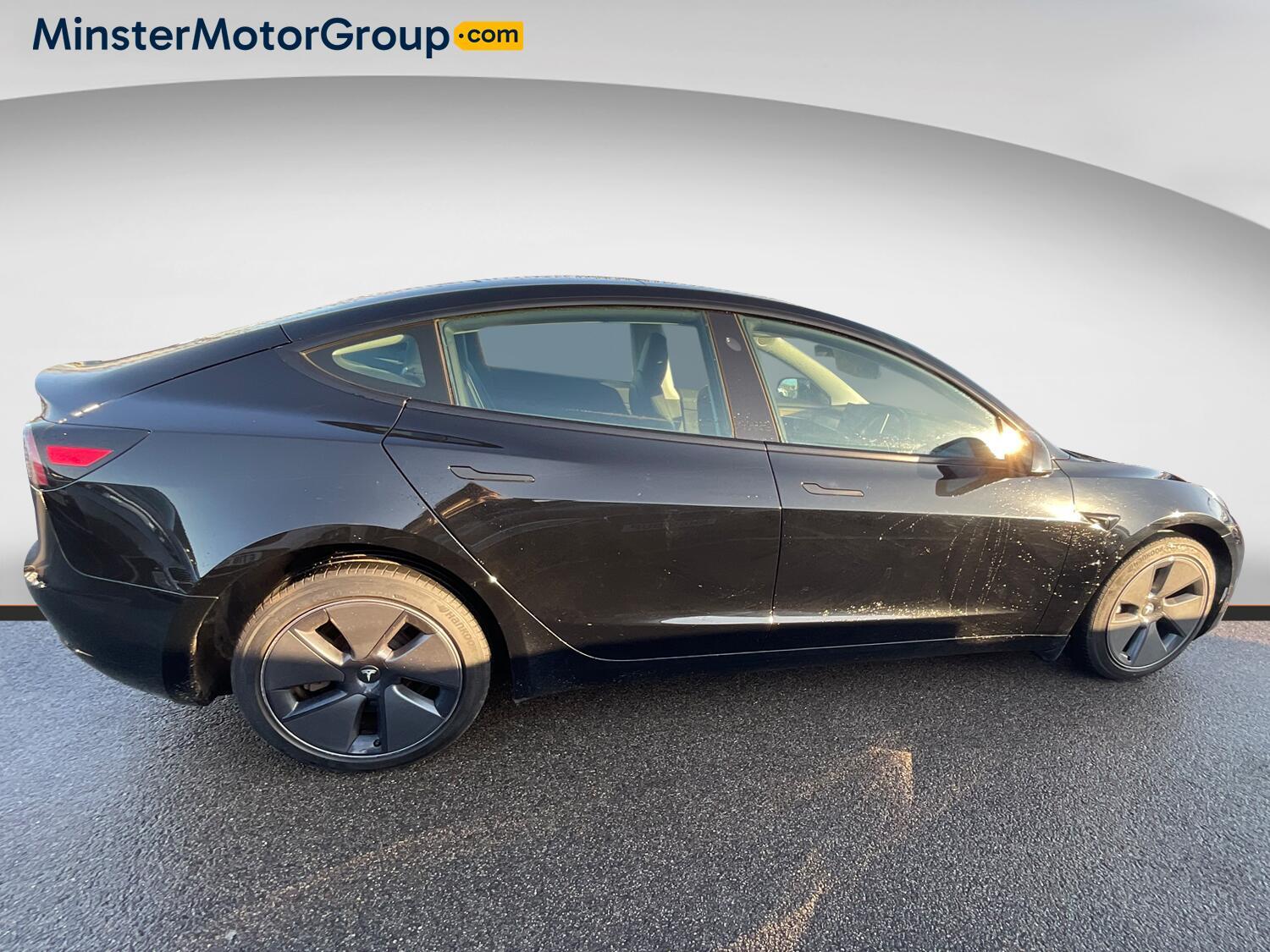 Tesla Model 3 - Image 2
