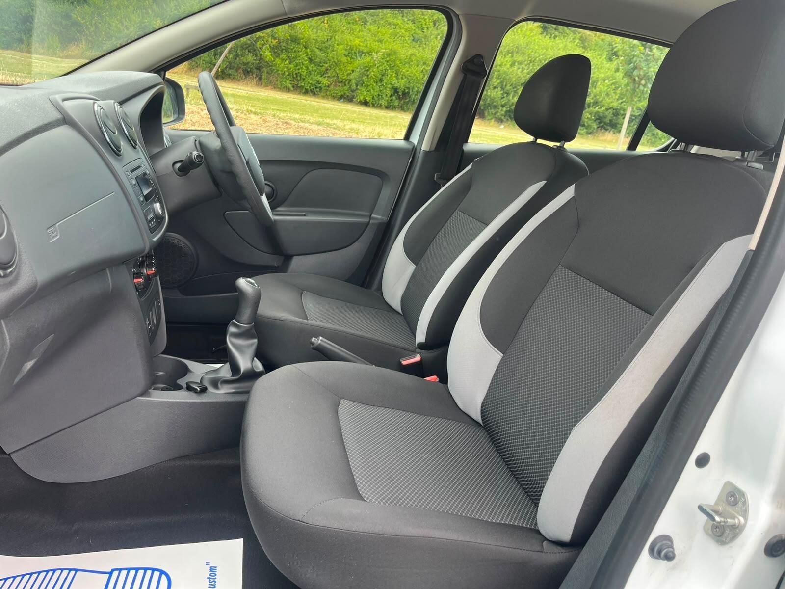 Dacia Sandero - Image 7