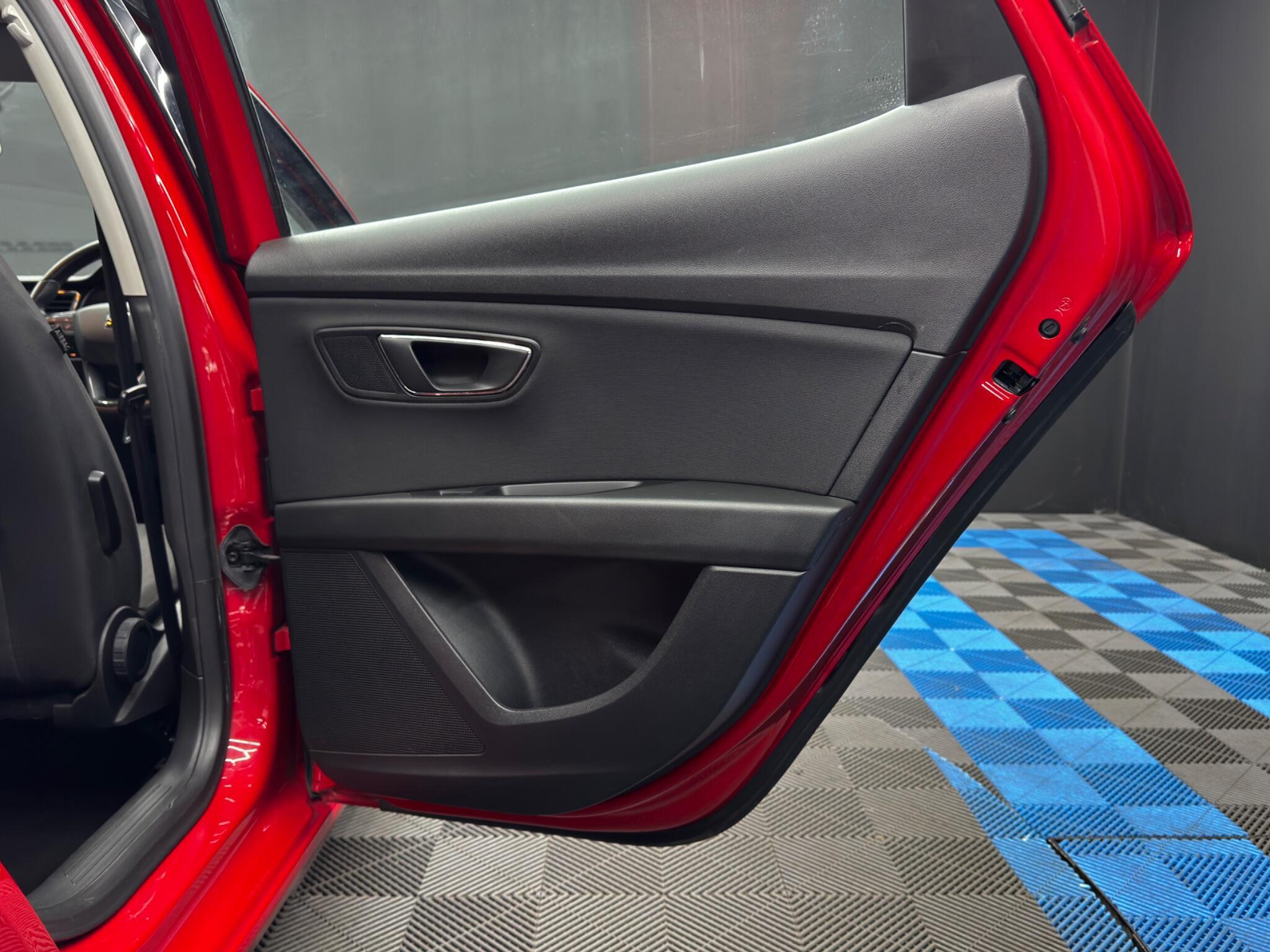 SEAT Leon - Image 41