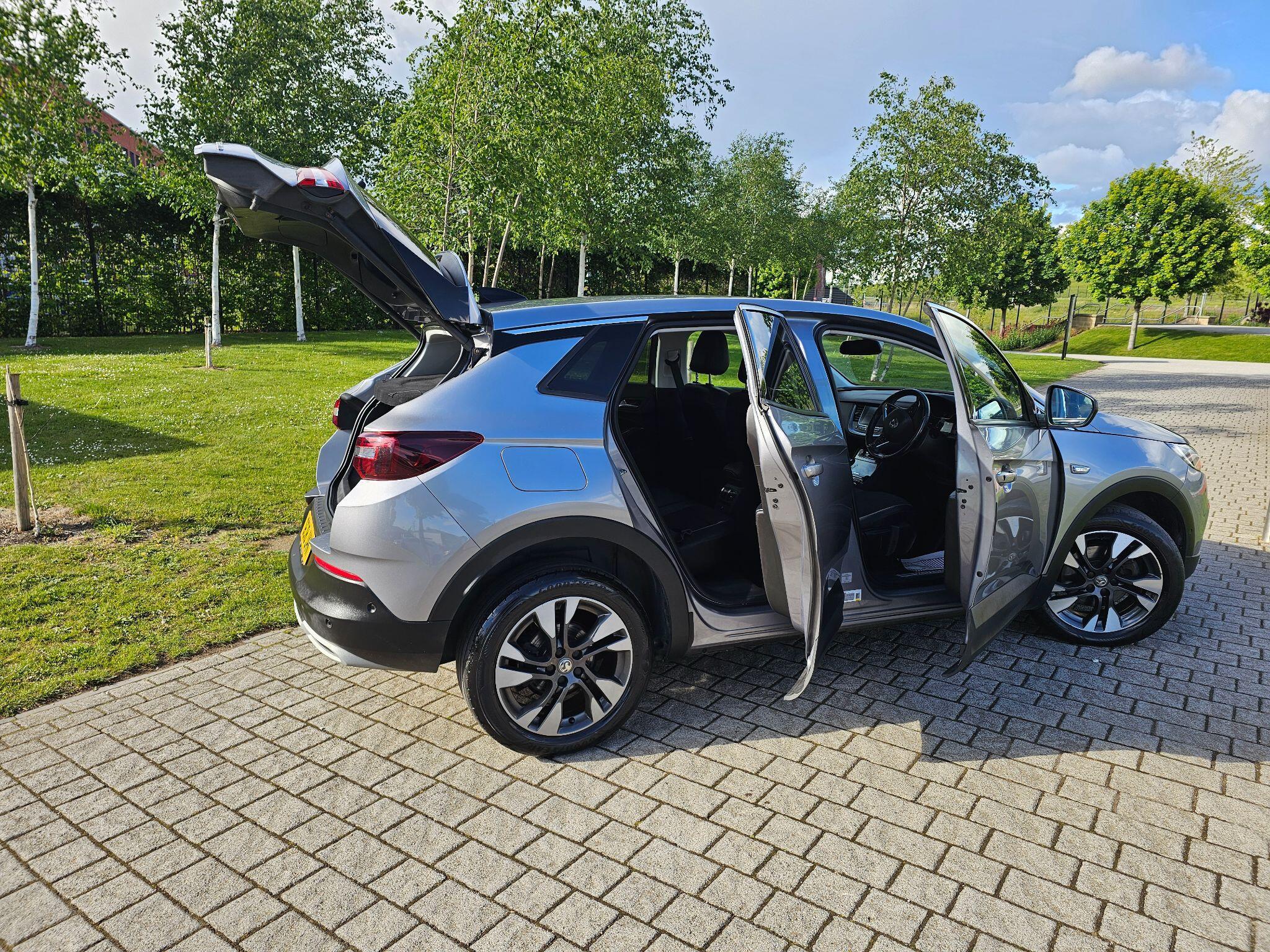 Vauxhall Grandland X - Image 4
