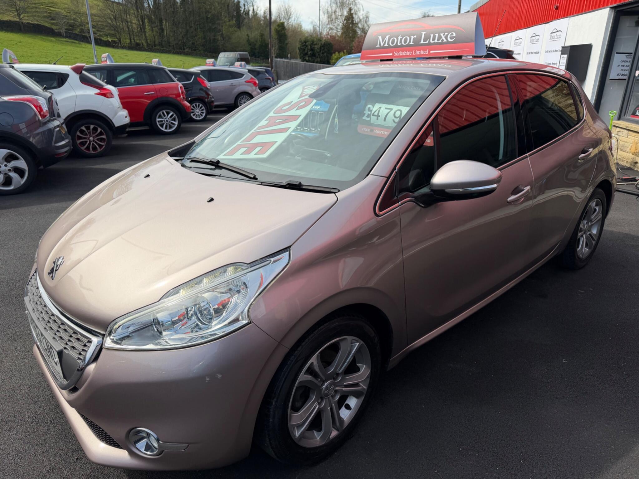 Peugeot 208 - Image 17