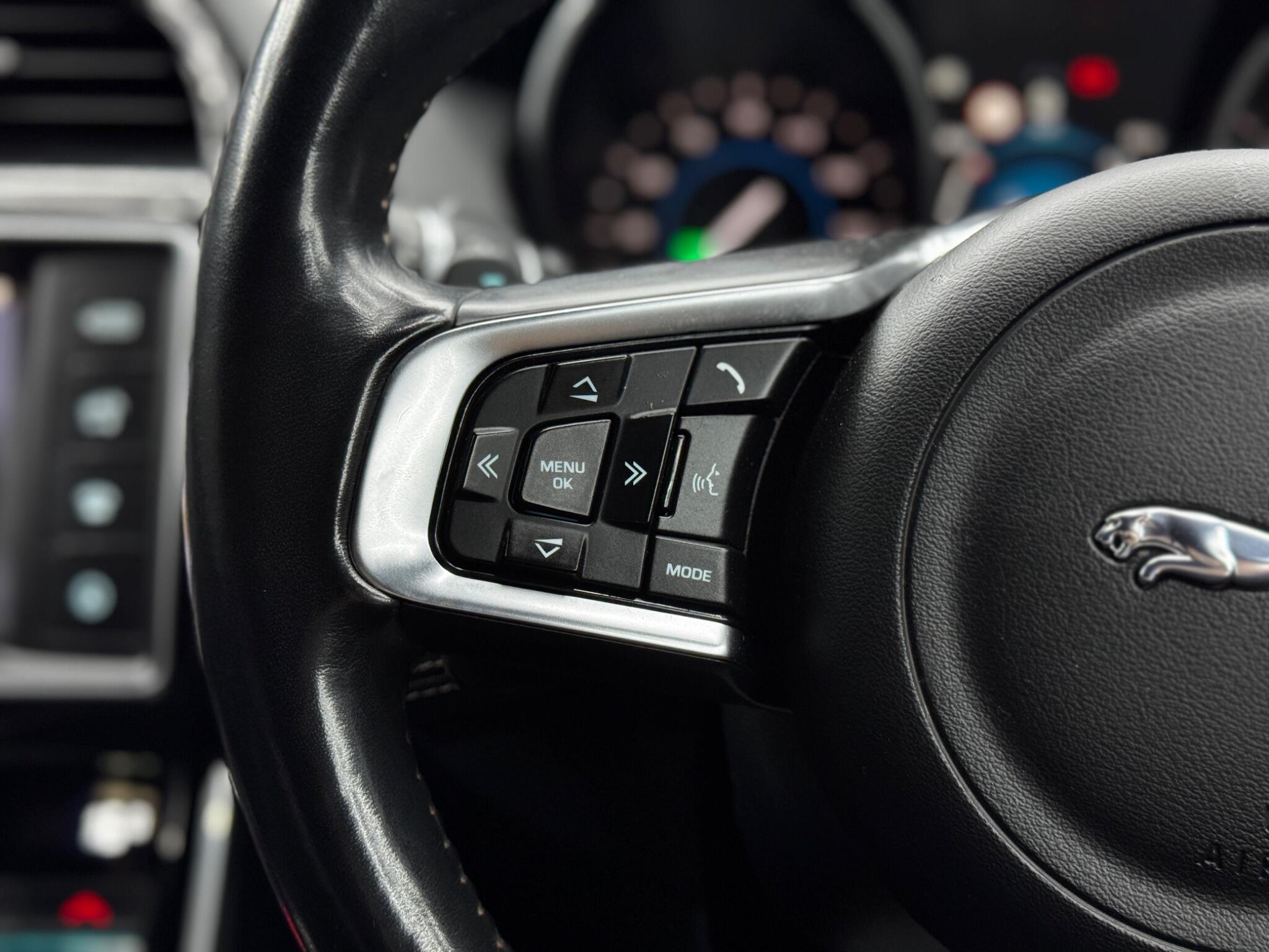 Jaguar XE - Image 20