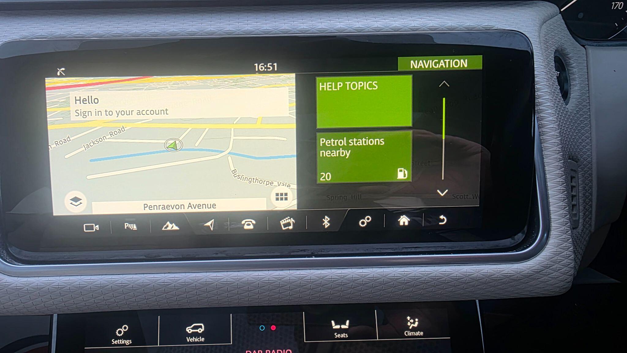 Land Rover Range Rover Velar - Image 58