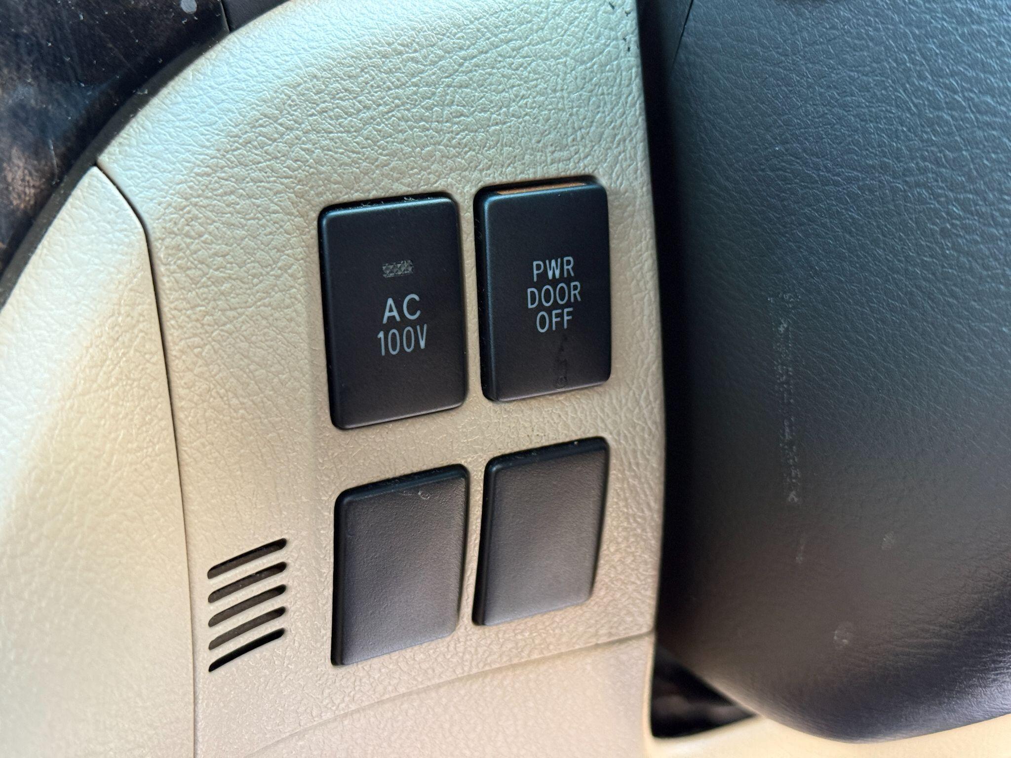 Toyota Alphard - Image 76