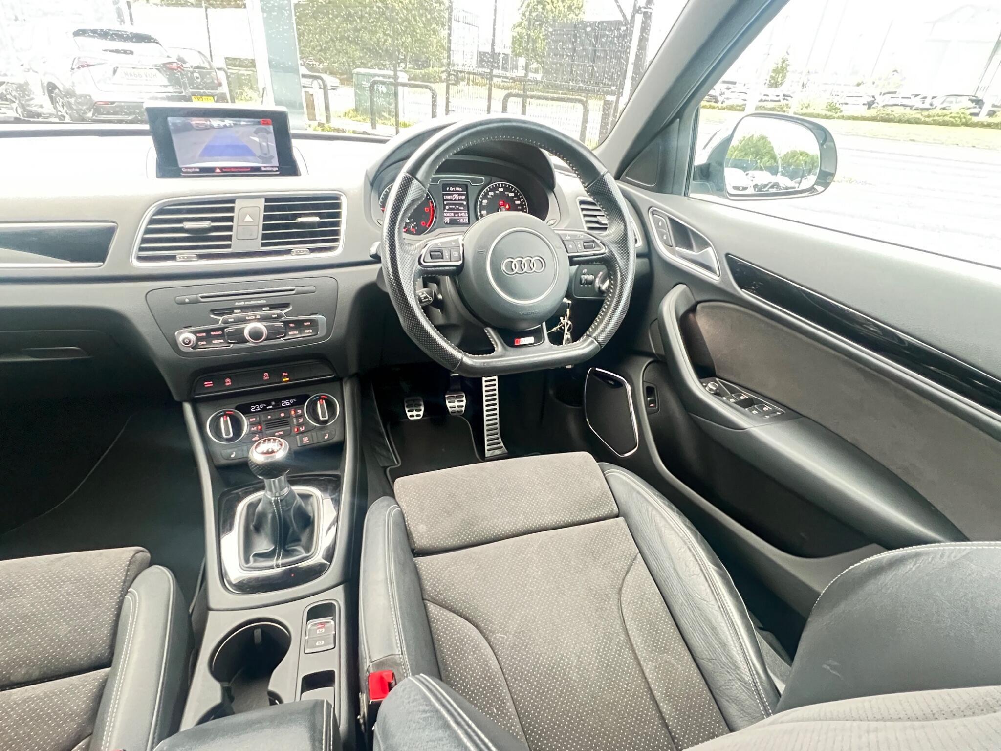 Audi Q3 - Image 14