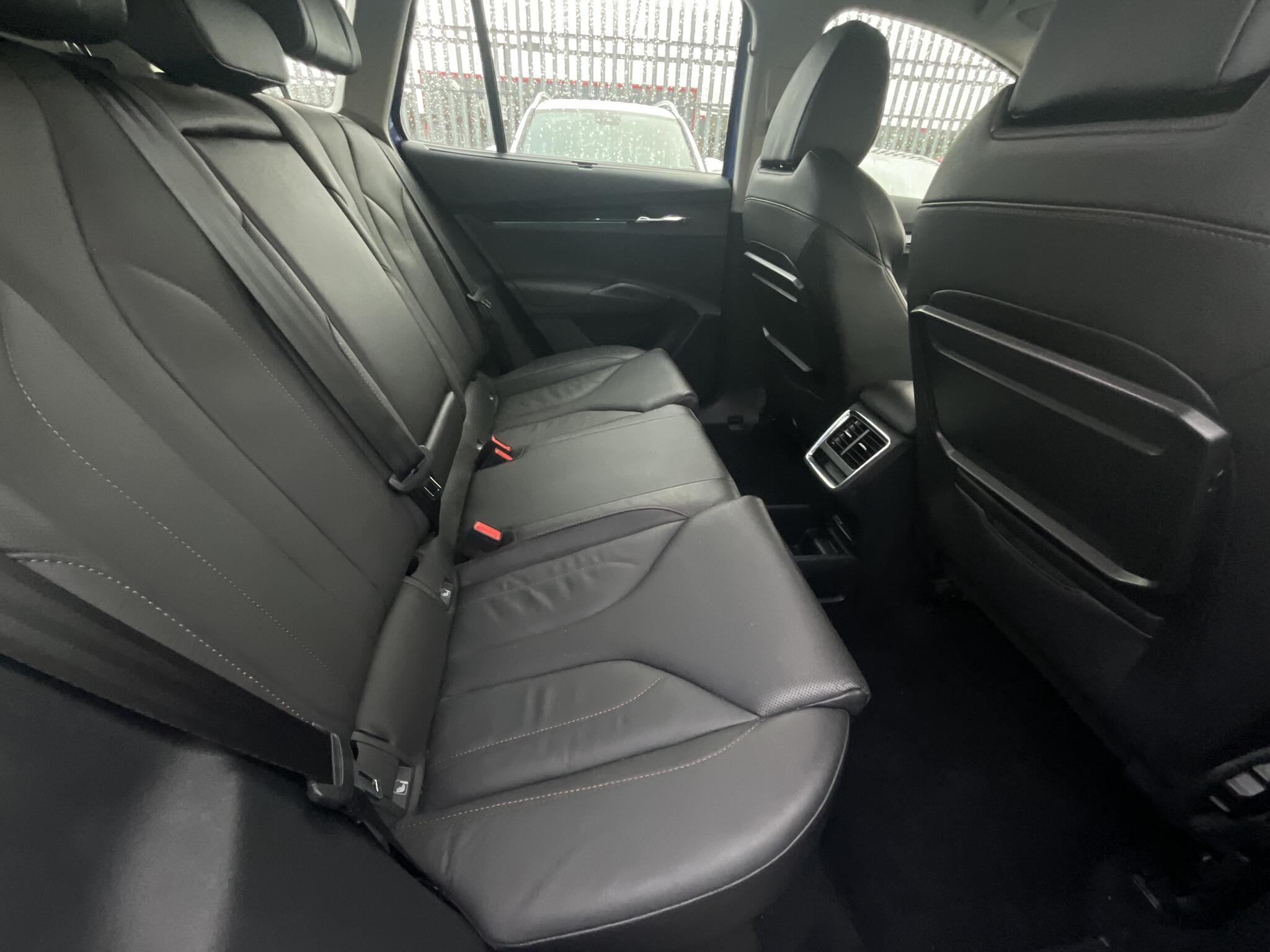 Skoda Enyaq iV - Image 12