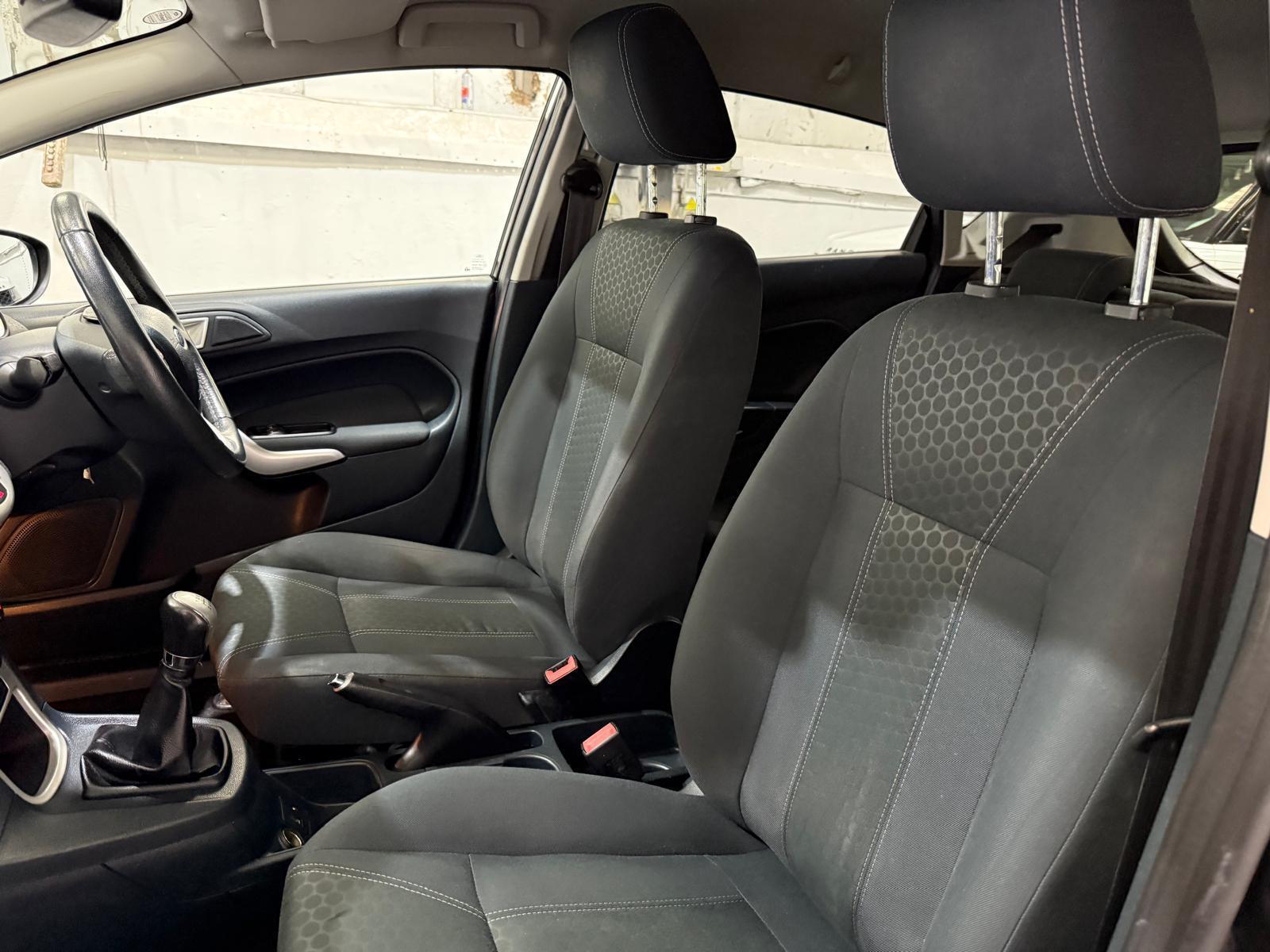 Ford Fiesta - Image 24