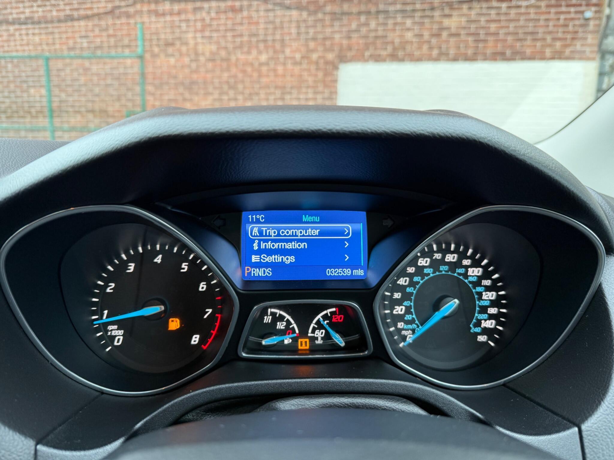 Ford Focus - Image 9