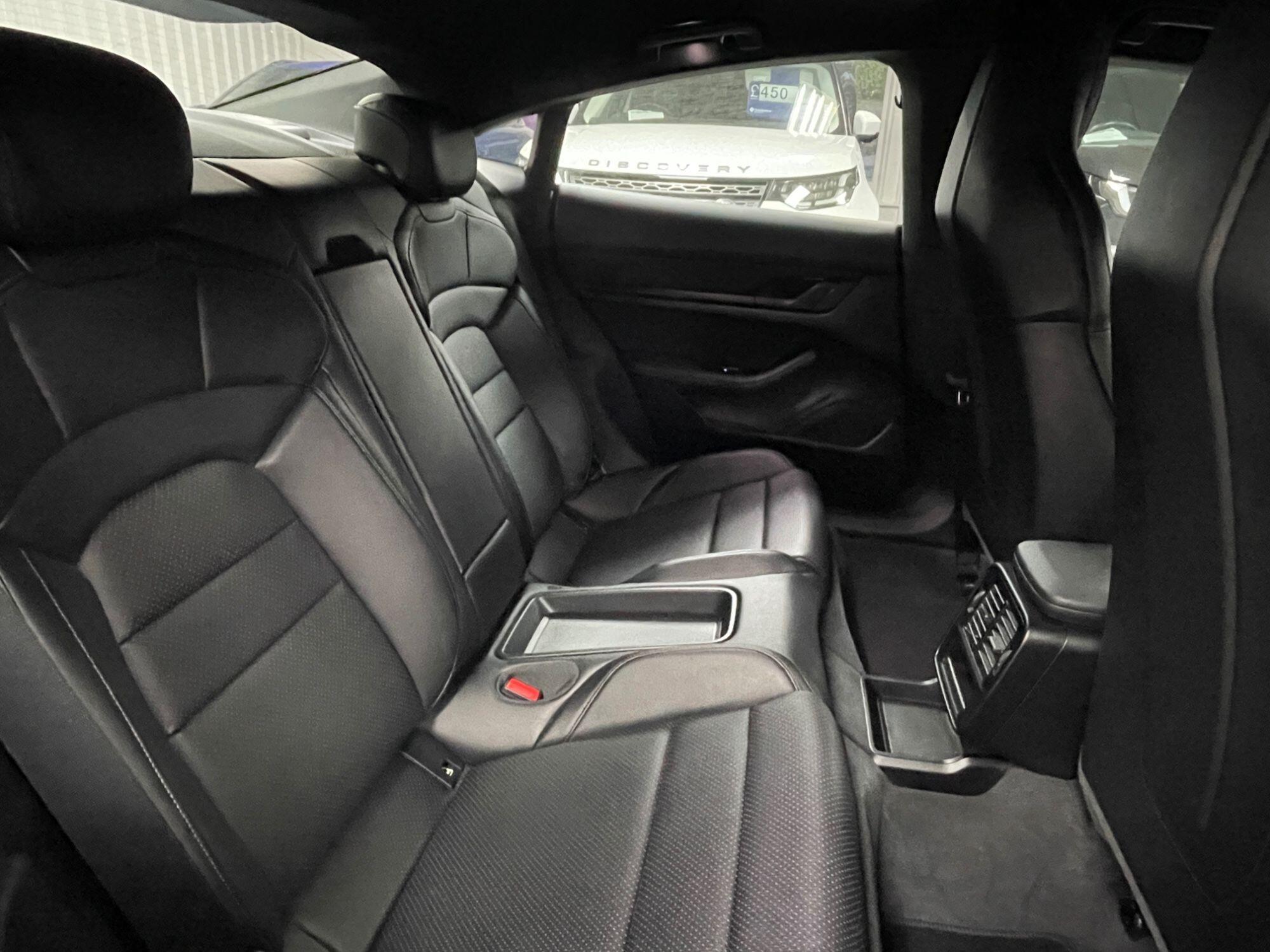 Porsche Taycan - Image 28